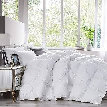 Luxurious All-Season Goose Down Feather Fiber Comforter King Size Duvet Insert, Exquisite Pinch P... | Amazon (US)