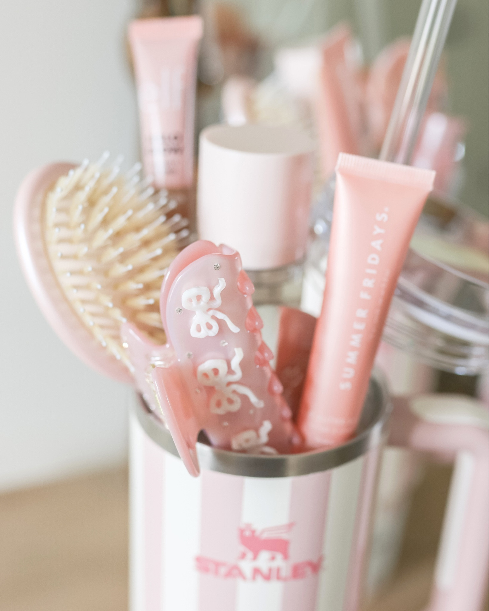 Galentine’s Day/Valentine’s Day gift inspiration 

Gift ideas, gifts for her, Stanley tumbler, tumbler gift, emi jay, Amazon finds, girly finds 

#LTKSeasonal #LTKFindsUnder50 #LTKFindsUnder100