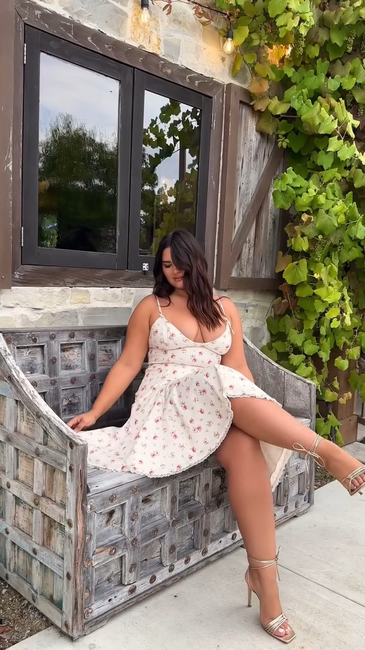 and she was a fairy 🧚🏼‍♀️ ☁️
@ohpolly Summer Days Collection #ohpolly