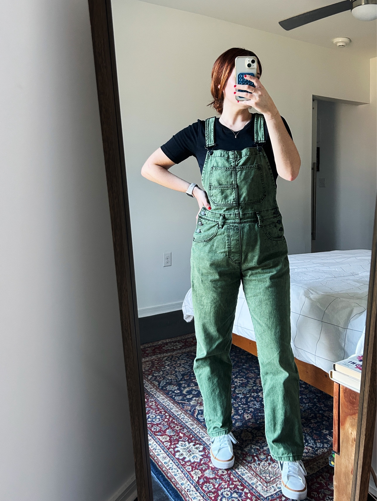 me 🫱🏼‍🫲🏻 overalls. all the time. 