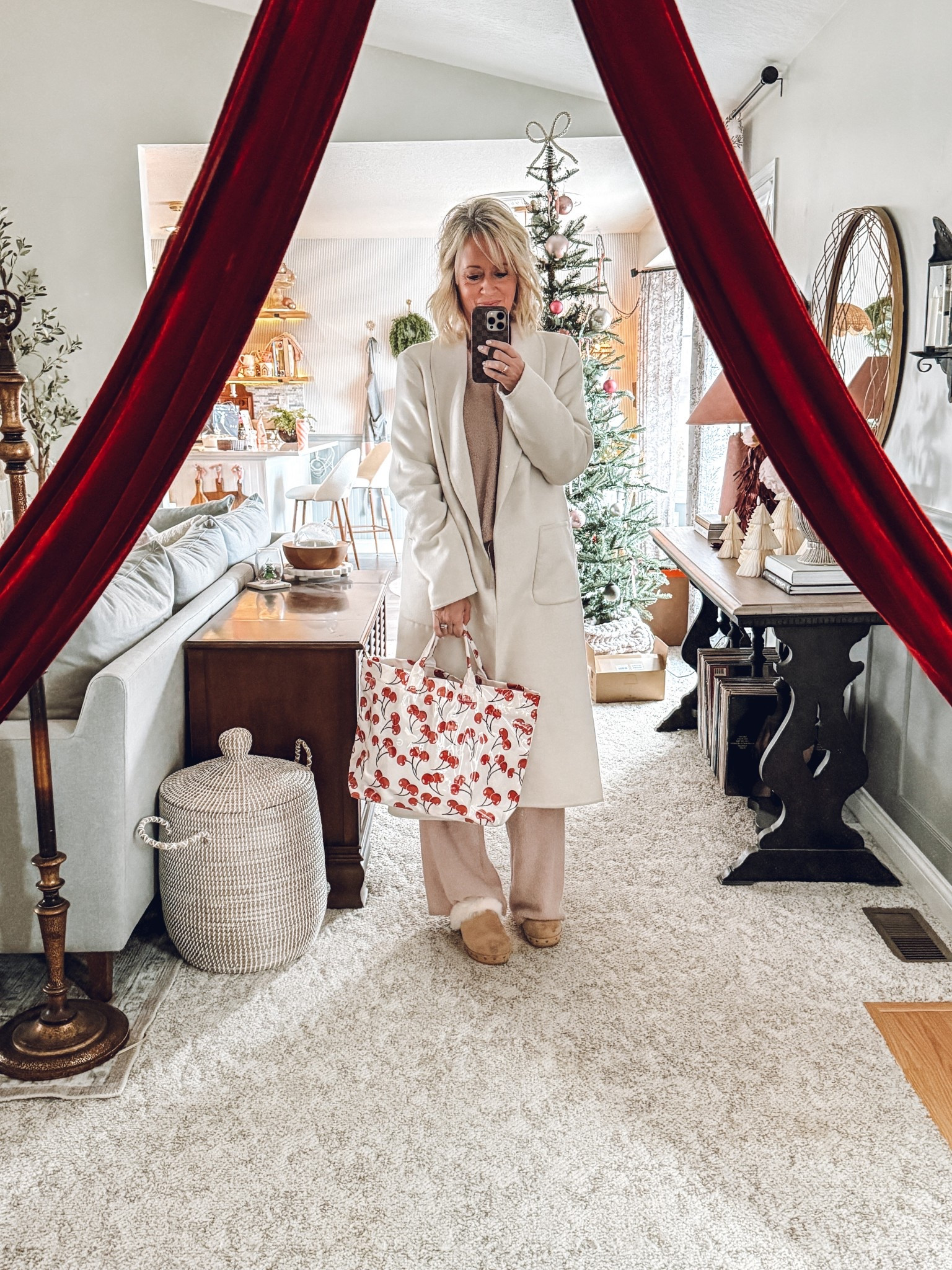 Happy Thanksgiving 🦃
Cozy OOTD

#LTKmomlife #LTKCyberWeek #LTKSeasonal