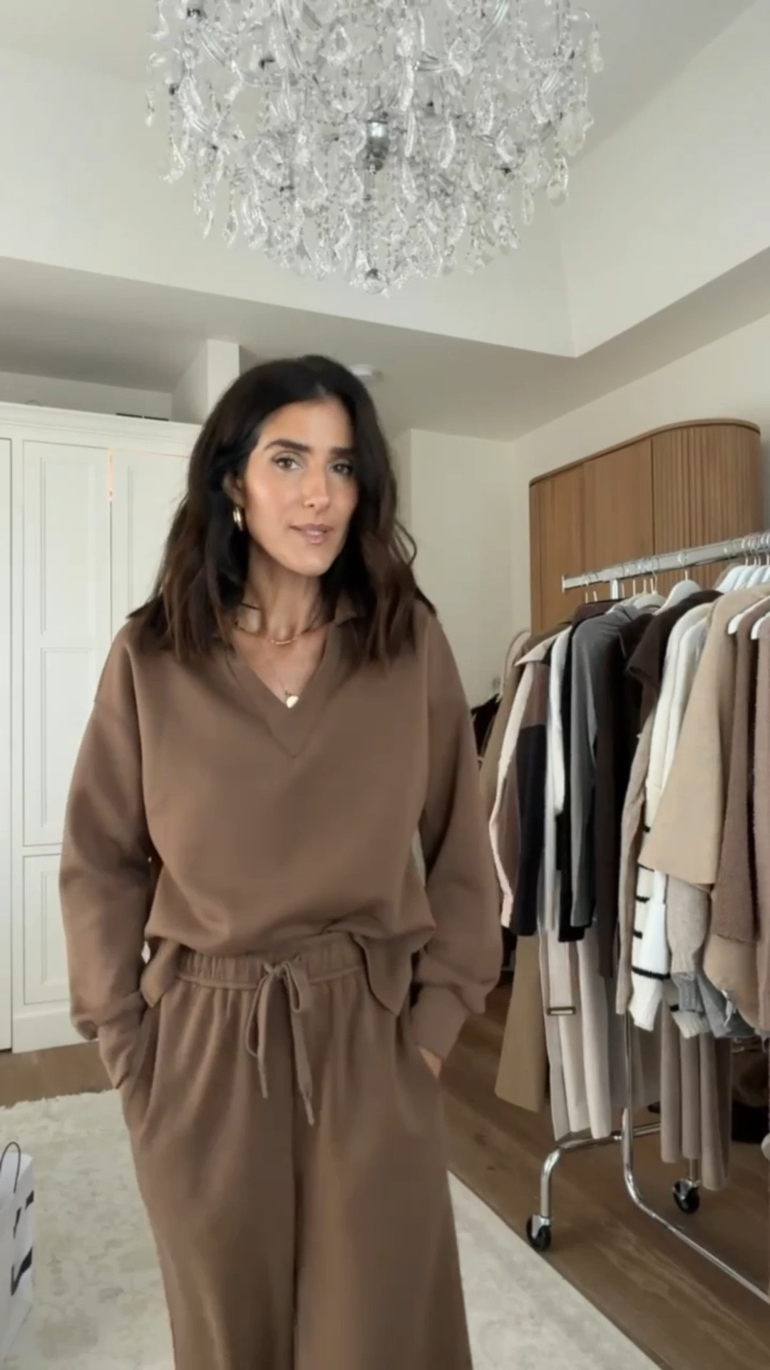 If you have trips coming up this set is so comfortable and would be perfect for travel. Also great for running errands or lounging around in style. Wearing the size small and I’m just shy of 5-7” #stylinbyaylin #amazon #matchingset #airportlook

#LTKHoliday #LTKootd #LTKTravel