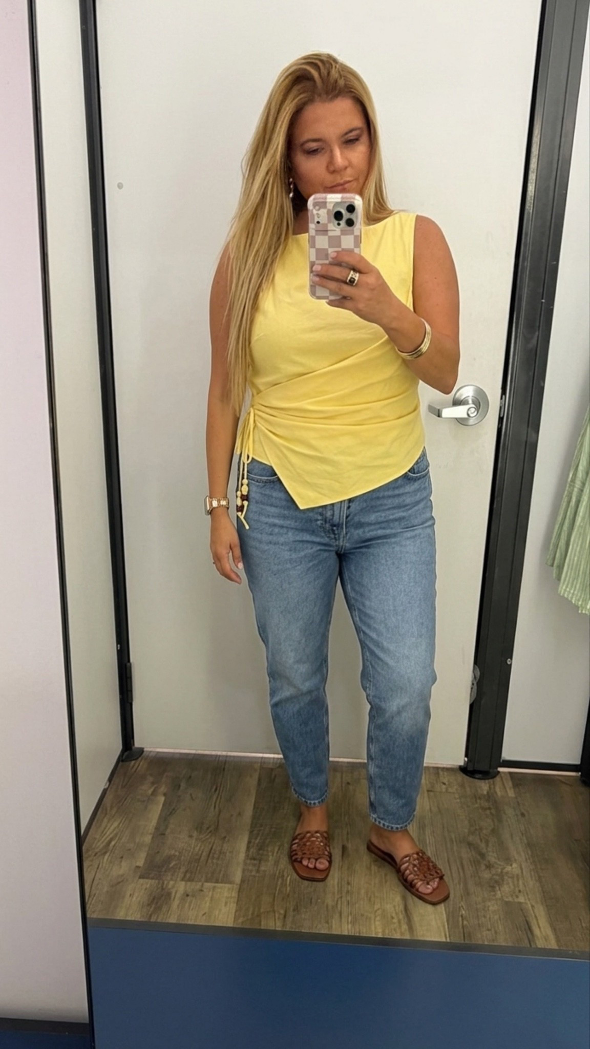 Yellow mellow ☀️ Loving this asymmetrical wrap top for an effortless summer-to-fall transition look. Paired it with my favorite high-waisted mom jeans and comfy leather slides.

XOXO,
Ana Randall🍋

#LTKsummer #LTKjeans #LTKstyletip