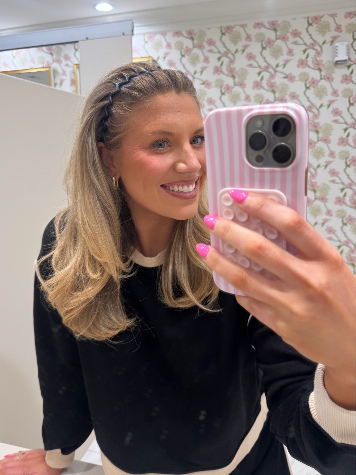 Trying out the headbands and I think I love them 🤭 linked here!