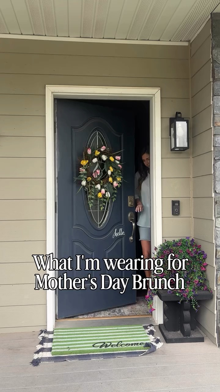 @nydj is doing 30% off the entire site right now & they have so many flattering basics and denim pieces that actually feel wearable in real life.

Comment MOM & I’ll send links.