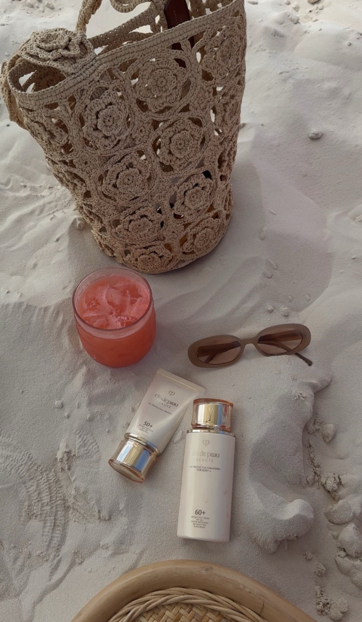 Beach day essentials ☀️🤍🌴

Favorite sunscreen, sunglasses, beach bag 

#LTKTravel #LTKFindsUnder100 #LTKSwim

#LTKTravel #LTKSeasonal #LTKootd