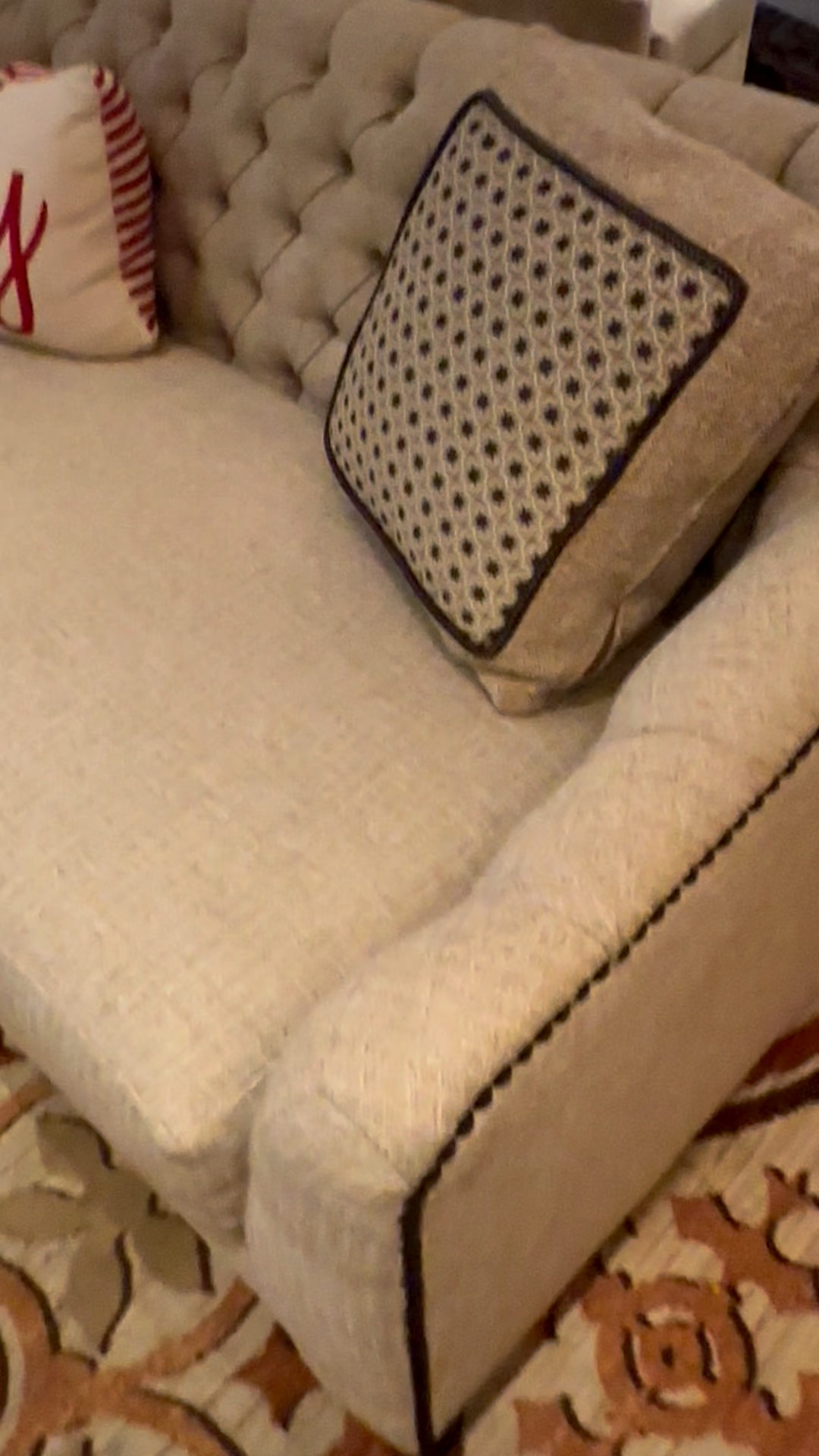 #sofa

#LTKHoliday #LTKHome #LTKSaleAlert