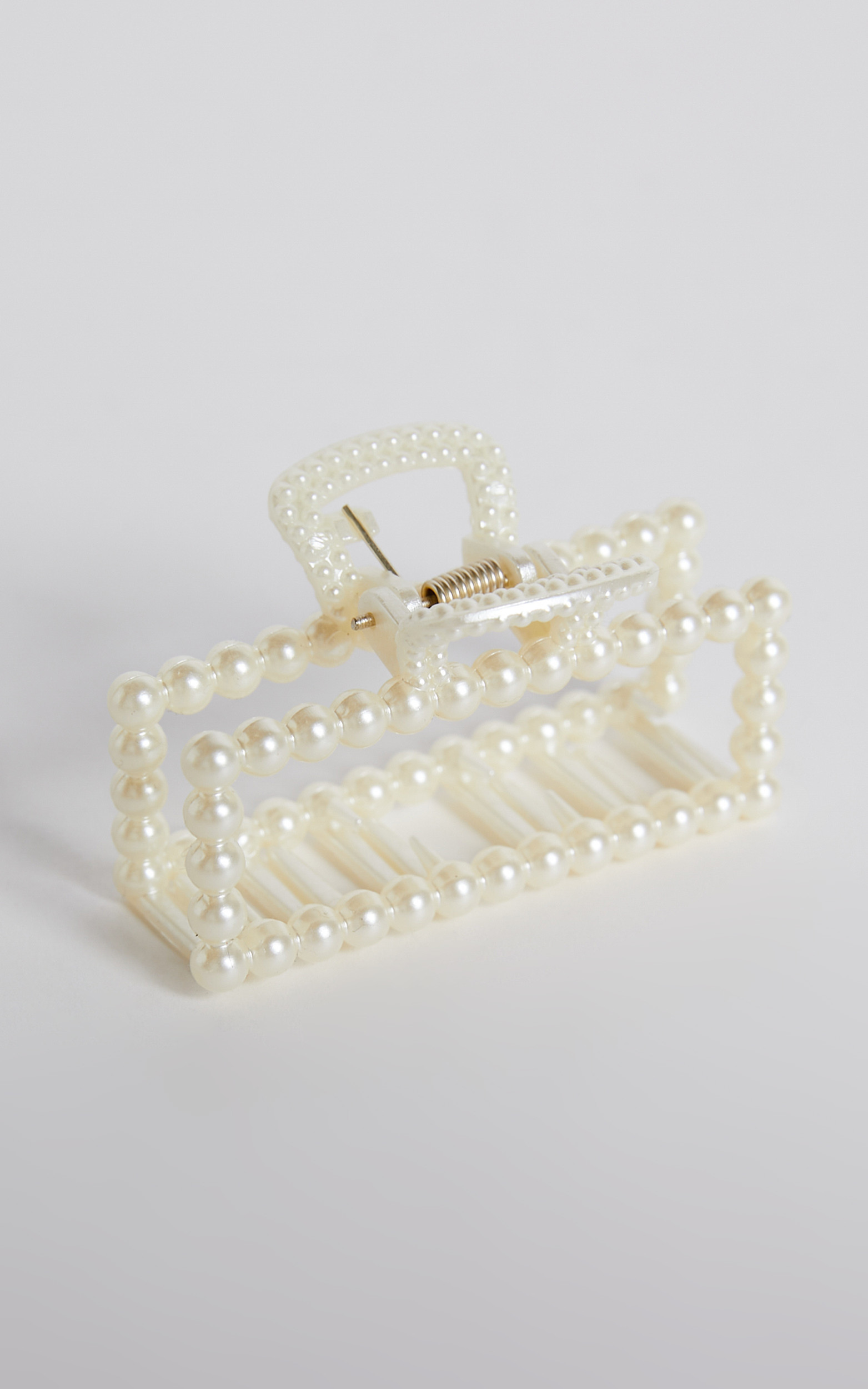 Emmay Pearl Hair Clip in Pearl | Showpo (US, UK & Europe)