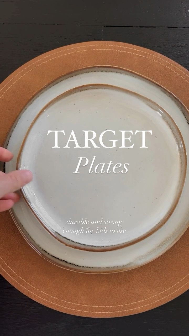 These organic modern plates from target are durable and strong, and in our house, kid friendly!

Organic modern 
Ceramic 
White plates 
Dinnerware set 
Dishware 
Tablescape 
Dining table setting 
Plates and napkins

#LTKHome