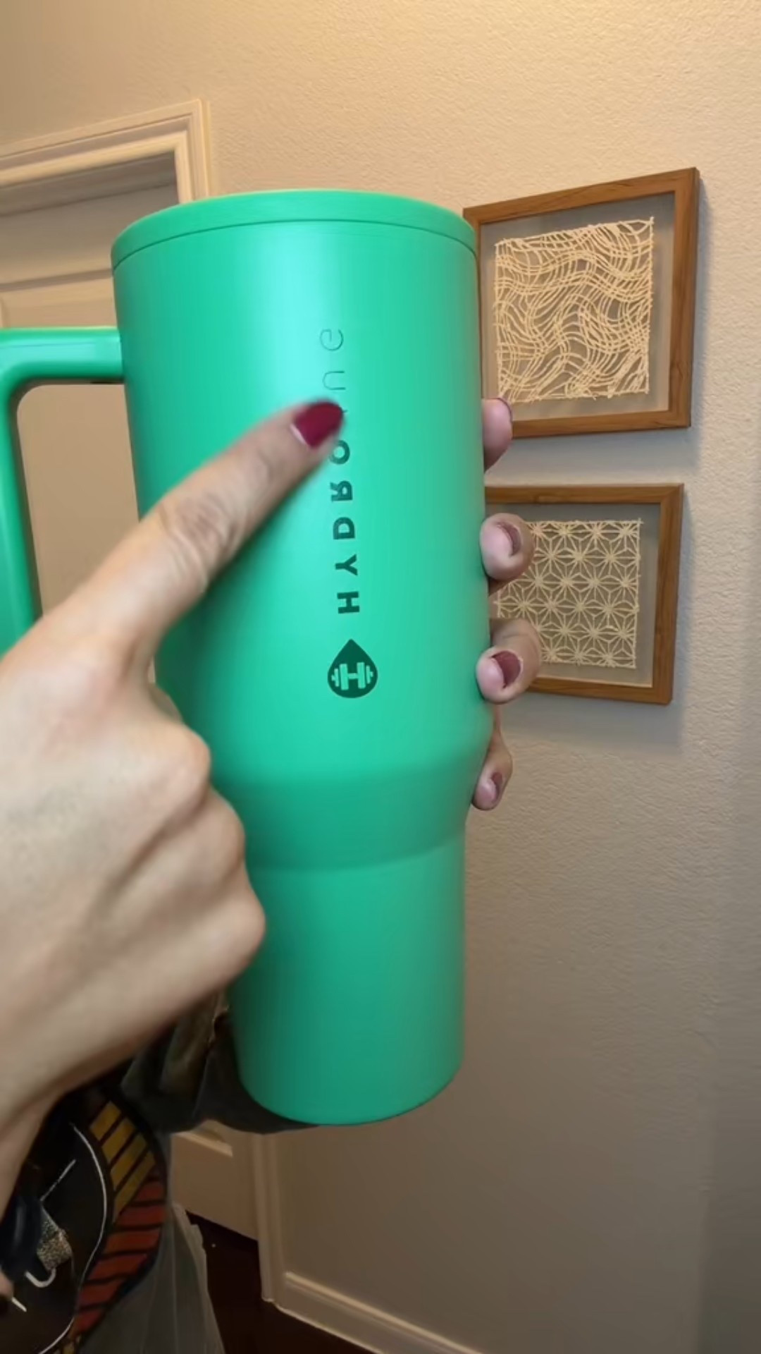 Stay hydrated and level up your wellness game with the 40oz HydroJug — perfect for workouts, walks, or busy days on the go! Keeps your water cold and your goals on track. 🫶 #HydroJug #HydrationGoals #WellnessLifestyle #StayHydrated #women