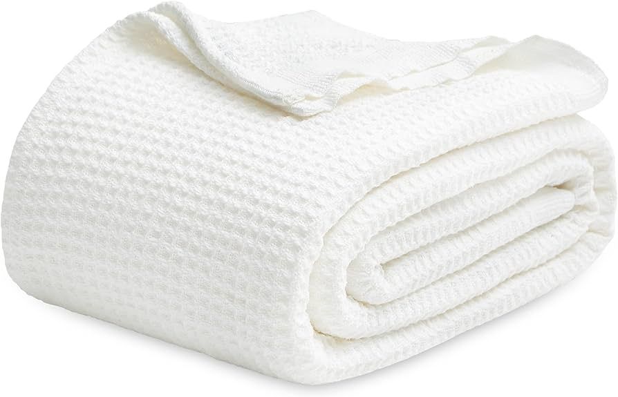 Amazon.com: Bedsure 100% Cotton Blankets Queen Size for Bed - 405GSM Waffle Weave Bla... | Amazon (US)