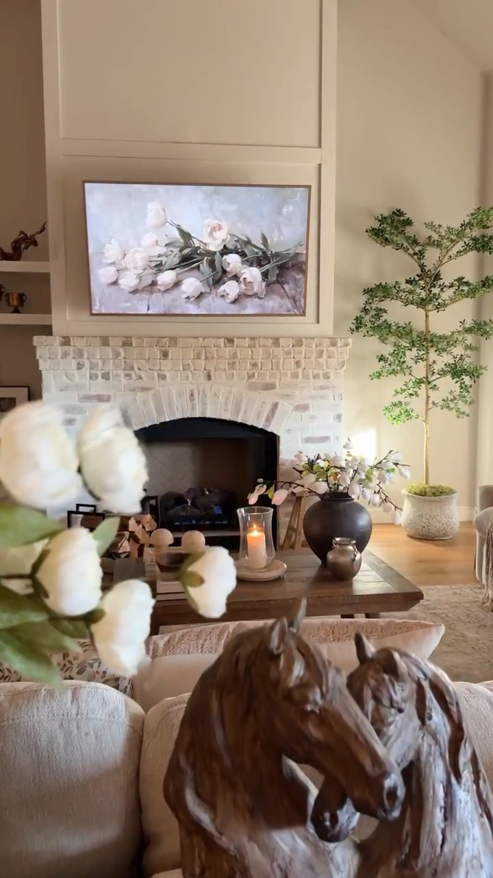 🌼🌼Comment DECOR and I’ll send you the link 🤍
Amazon never disappoints… these look SO real.

Follow for more cozy neutral finds ✨

#amazonfinds #neutraldecor #cozyhome #amazonhome #homedecorfinds