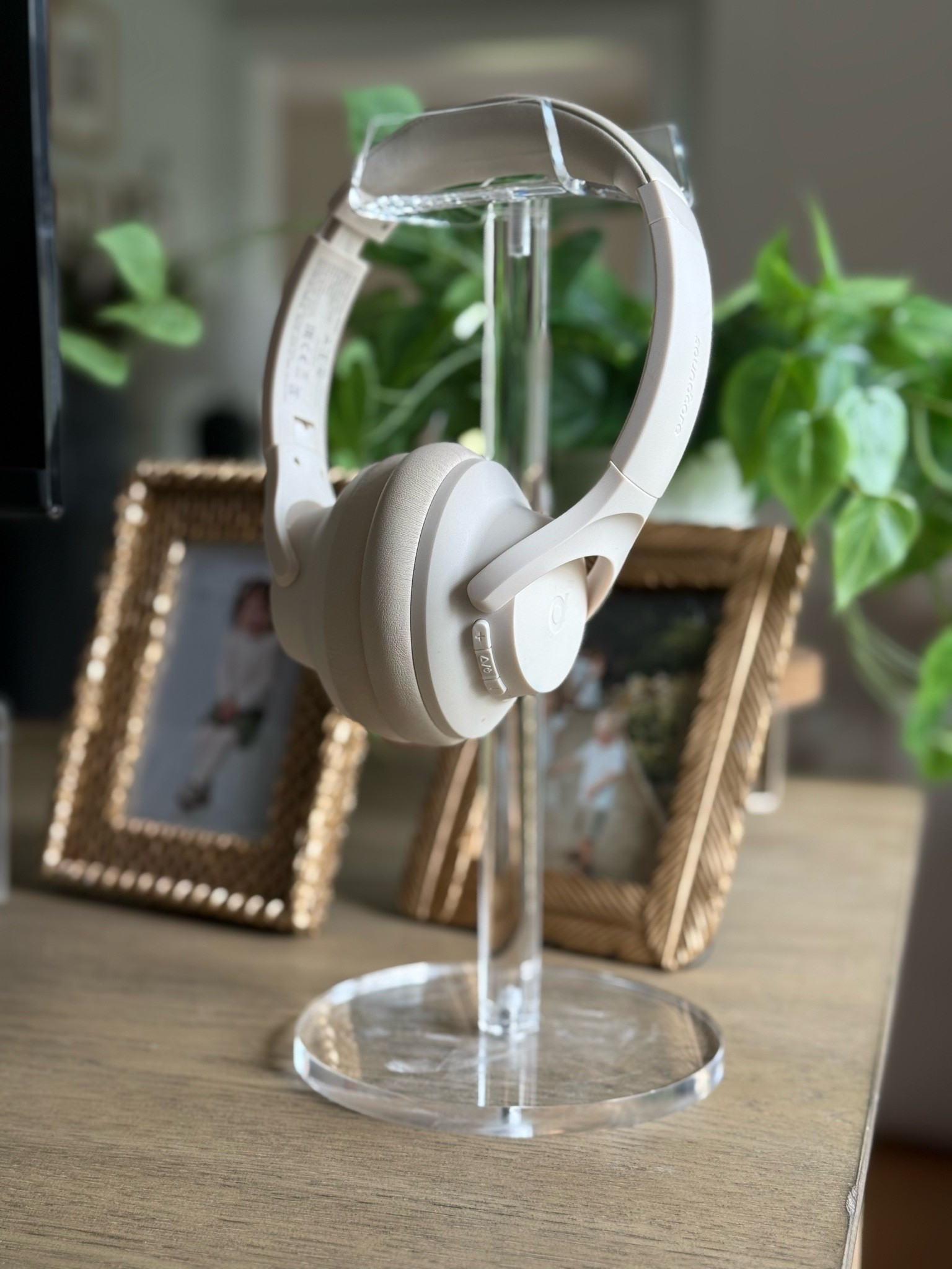 Desk decor. Desk accessories.

#LTKHome #LTKSaleAlert #LTKMothersDay