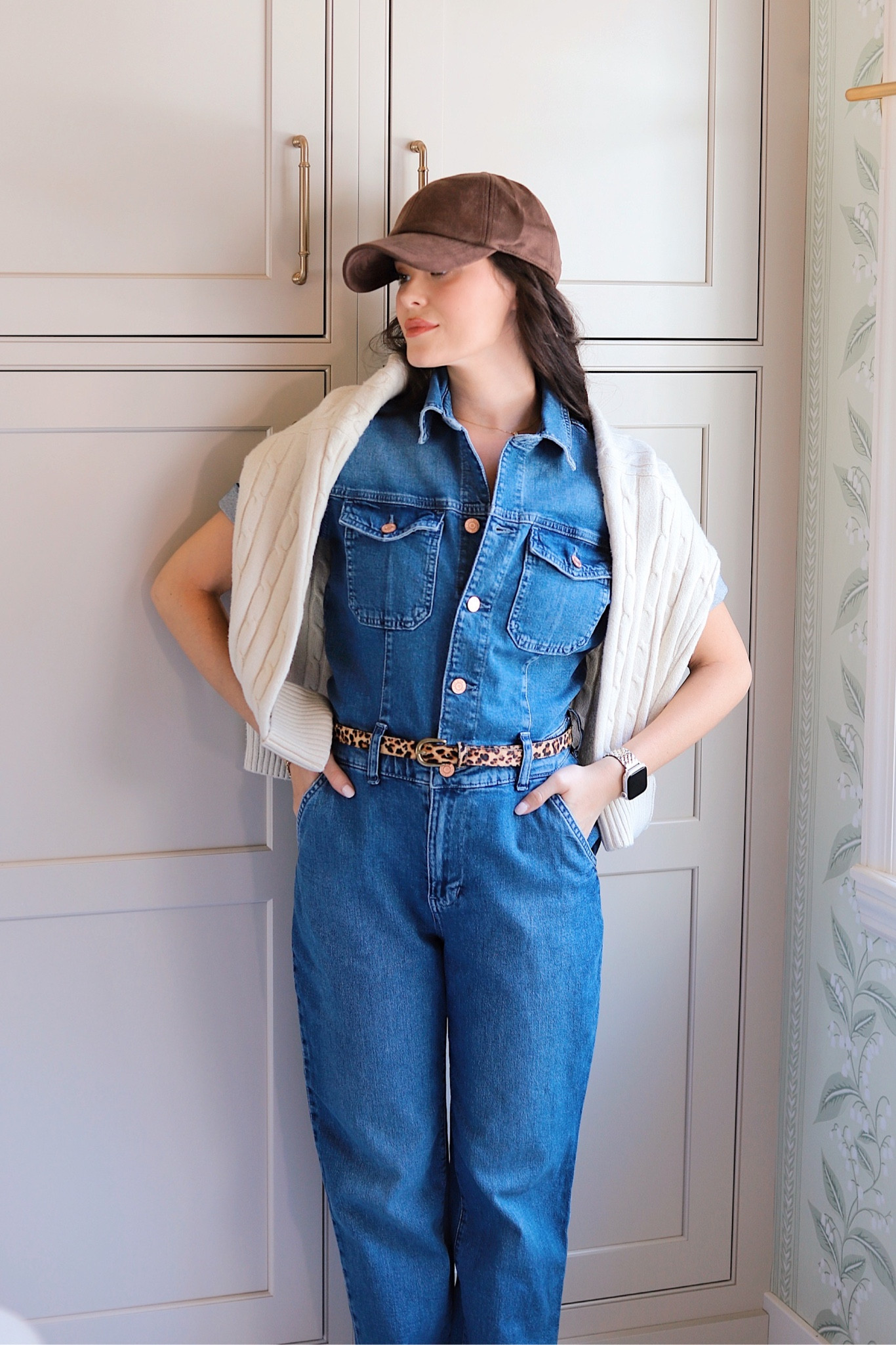 Size 0 in this denim jumpsuit! / Oversized sweaters, comfy knits, and lots of denim from @gap  is on the menu for fall 🫡#howyouweargap #ad