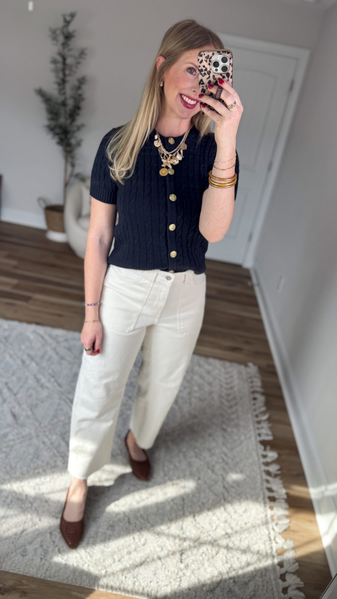 Weekend Walmart Wins try-on
Cable knit short sleeve cardigan- small
White jeans- 4

#LTKmomlife #LTKootd #LTKWorkwear