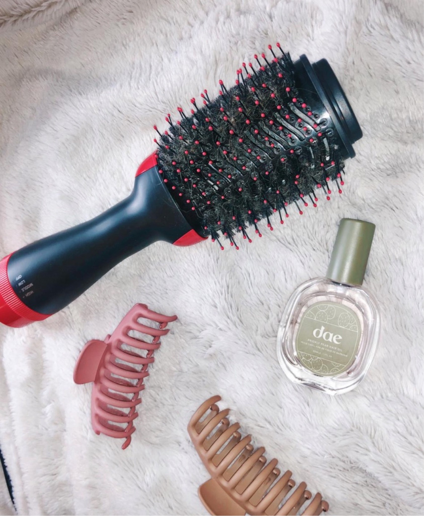 #prime #amazonprime #blowdryer #blowdryerbrush #clip #clawclip #hairclip #amazon #dae #hairoil 

#LTKSeasonal #LTKsalealert #LTKbeauty