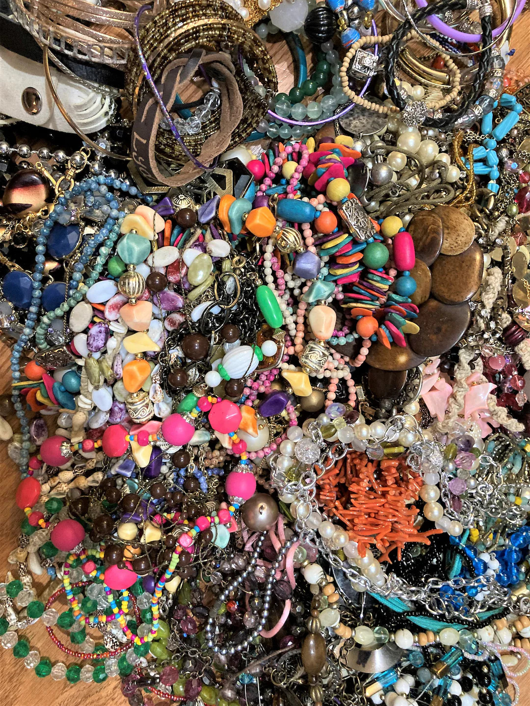 10% off Code 1 to 15 Lbs Bulk WEARABLE Jewelry Mixed Lot Grab Bag Costume Mystery Crafters Crafti... | Etsy (US)