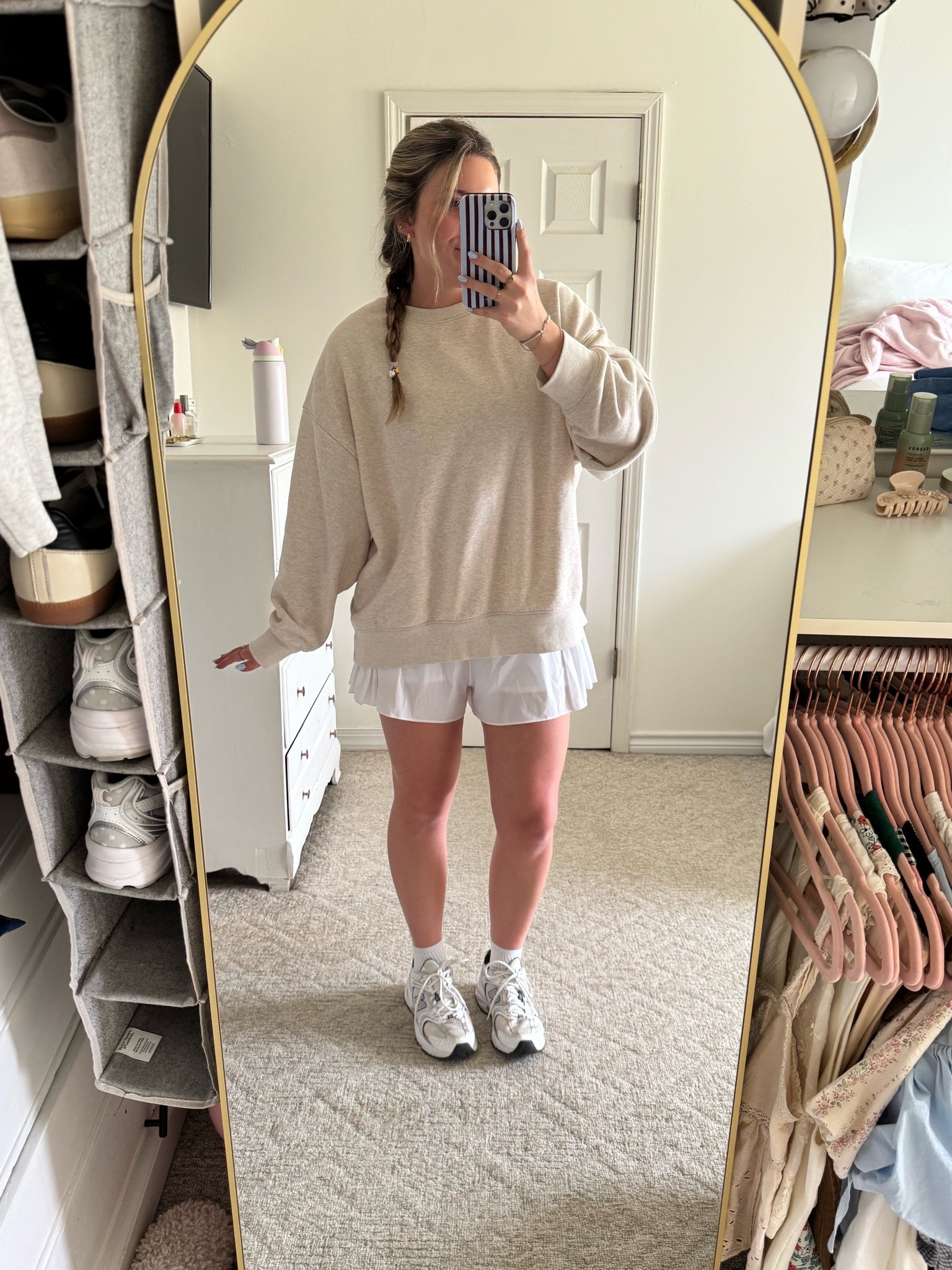 Last day on campus EVER ootd🤍

#LTKootd #LTKU #LTKActive