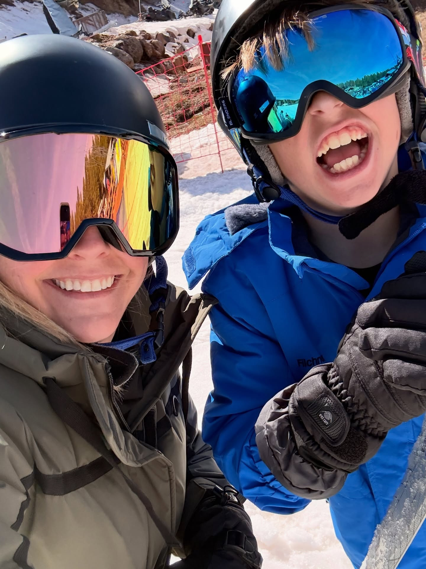 Everybody on the mountain together!