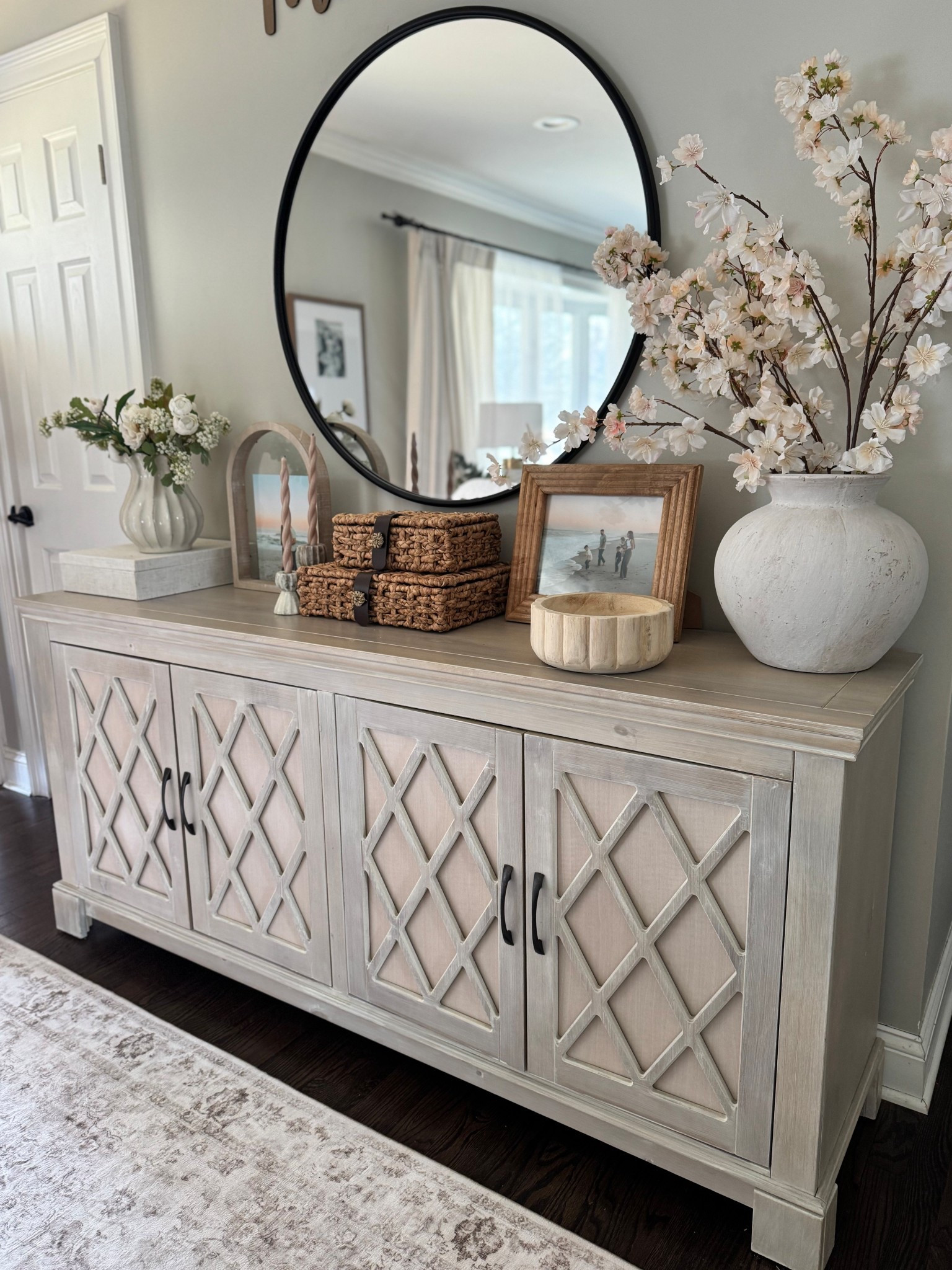 Get the look 🤍 simple entryway styling that feels elevated without the price tag… a few affordable finds layered the right way makes all the difference. Linked everything for you ✨

Hashtags:
#ltkhome #ltkstyle #ltkfinds #entrywaydecor #entrywayinspo #homestyling #homedecorfinds #affordabledecor #walmartfinds #targethome #amazonhome #homesweethome #interiorstyling #neutralhome #cozyhome #modernorganic #mcgeeandco #studiomcgee #shelfstyling #decorinspo #budgetfriendlydecor #homeinspo #entrywaytable #everydaydecor #simplehome

#LTKHome #LTKSaleAlert #LTKSeasonal