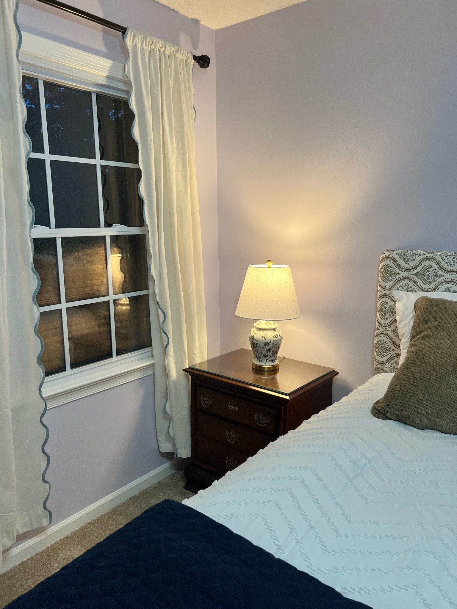 New guest room lamp- under $100!!

Chinoiserie || Grandmillennial Home

#LTKHome