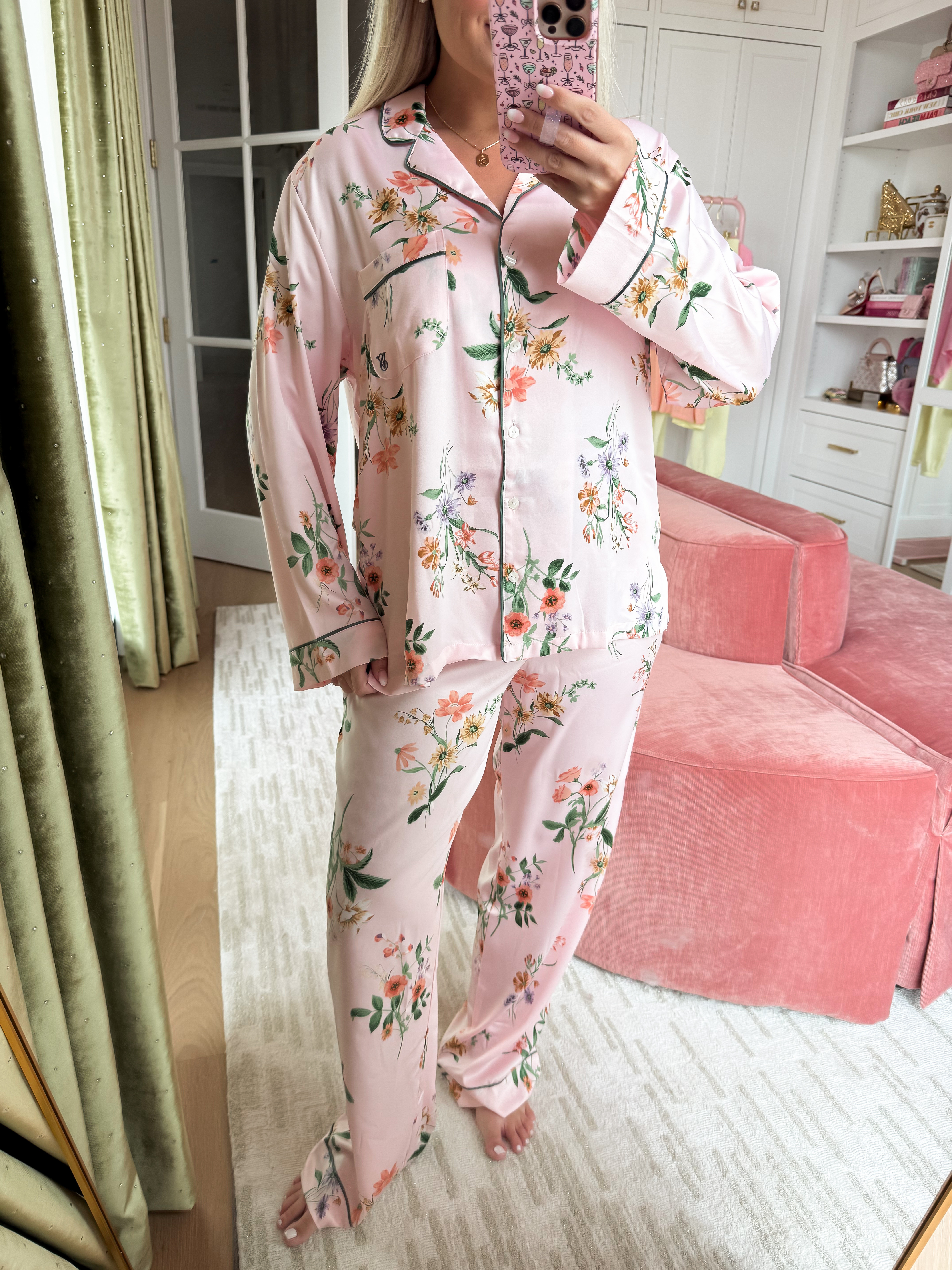 Wearing a size medium in these pjs @victoriassecret #VSPartner 

#LTKgrwm #LTKootd