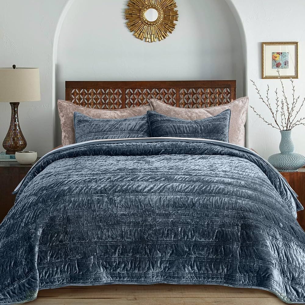 EVERGRACE Luxury Ruched Velvet Quilt King Size, Ultra Soft Bedspread Coverlet Set, Lightweight Ve... | Amazon (US)