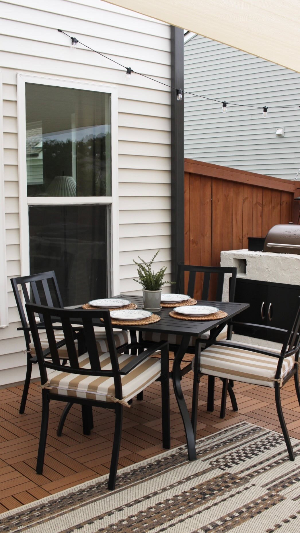 Patiently waiting for my patio to not be covered with pollen 😅😂 

Who’s ready for patio season?! 

#patiodecor #patiolife #patiofurniture #outdoorfurnitureideas #outdoordecor #patiodesign #patioideas #patioseason