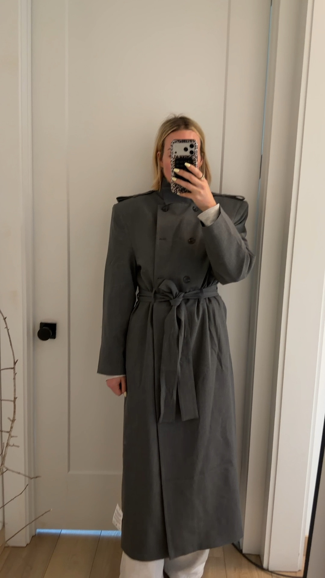 This jacket is crazy. I knew it wasn’t my color but I wanted to try it anyway just because the price is so amazing and the shape is so amazing but sadly, the color just doesn’t work for my skin.😭😭 it’s such a beautiful jacket! I’m wearing a size 8 ￼

#LTKWorkwear #LTKootd #LTKTall