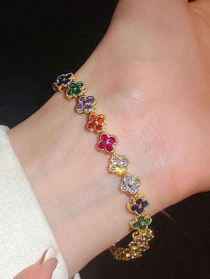 1pc Luxurious Vintage-Style Four-Leaf Flower Pattern Bracelet With 14K Gold Plating And Micro-Inlaid Zirconia Stones, Waterproof And Fade-Resistant, Suitable For Daily And Holiday Wear, An Excellent Gift For Mom, Wife, Daughter, Or Couples | SHEIN