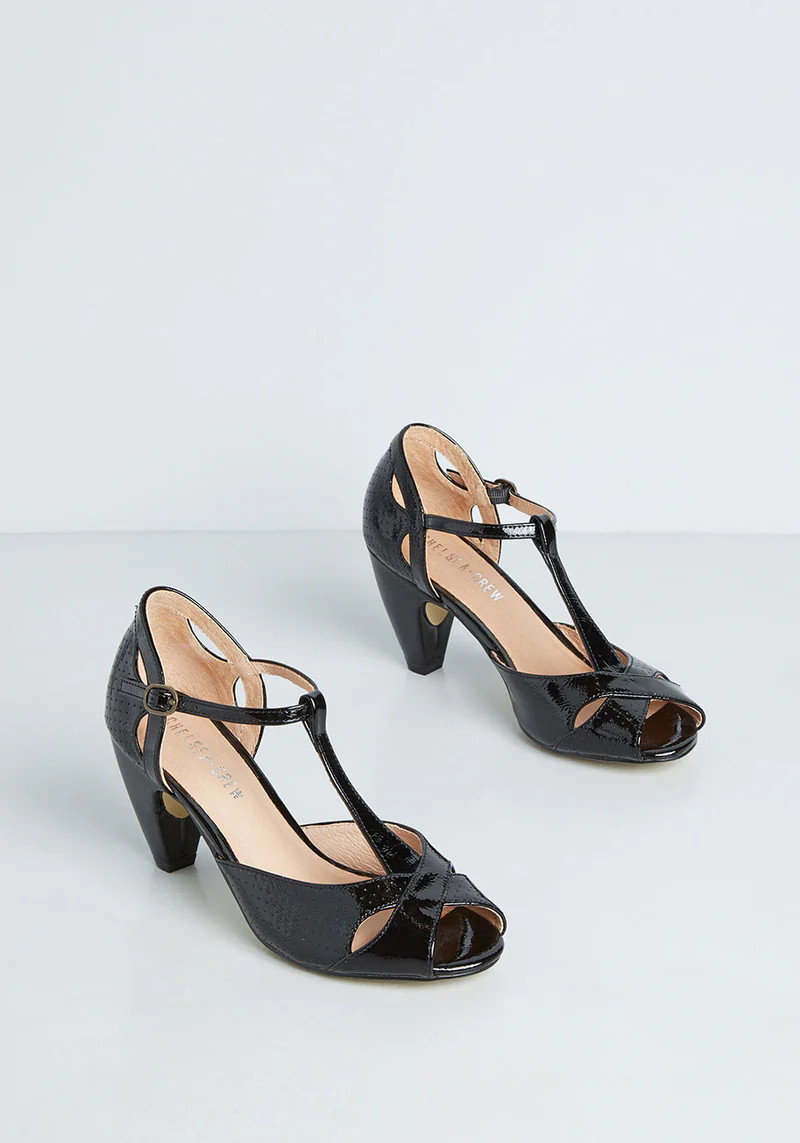 Cutting A Rug Heels | ModCloth