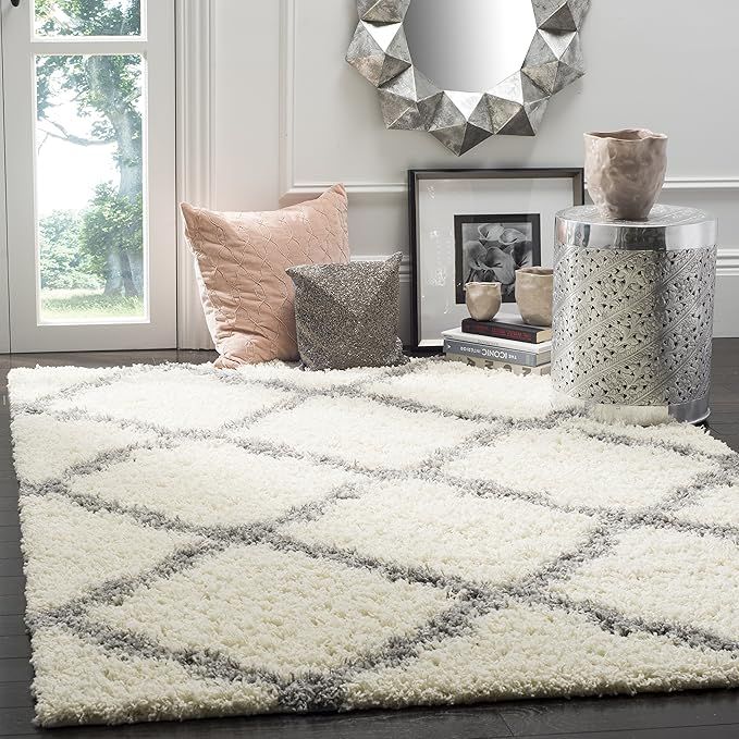 Safavieh Dallas Shag Collection SGD257F Trellis 1.5-inch Thick Area Rug, 5' 1" x 7' 6", Ivory/Gre... | Amazon (US)