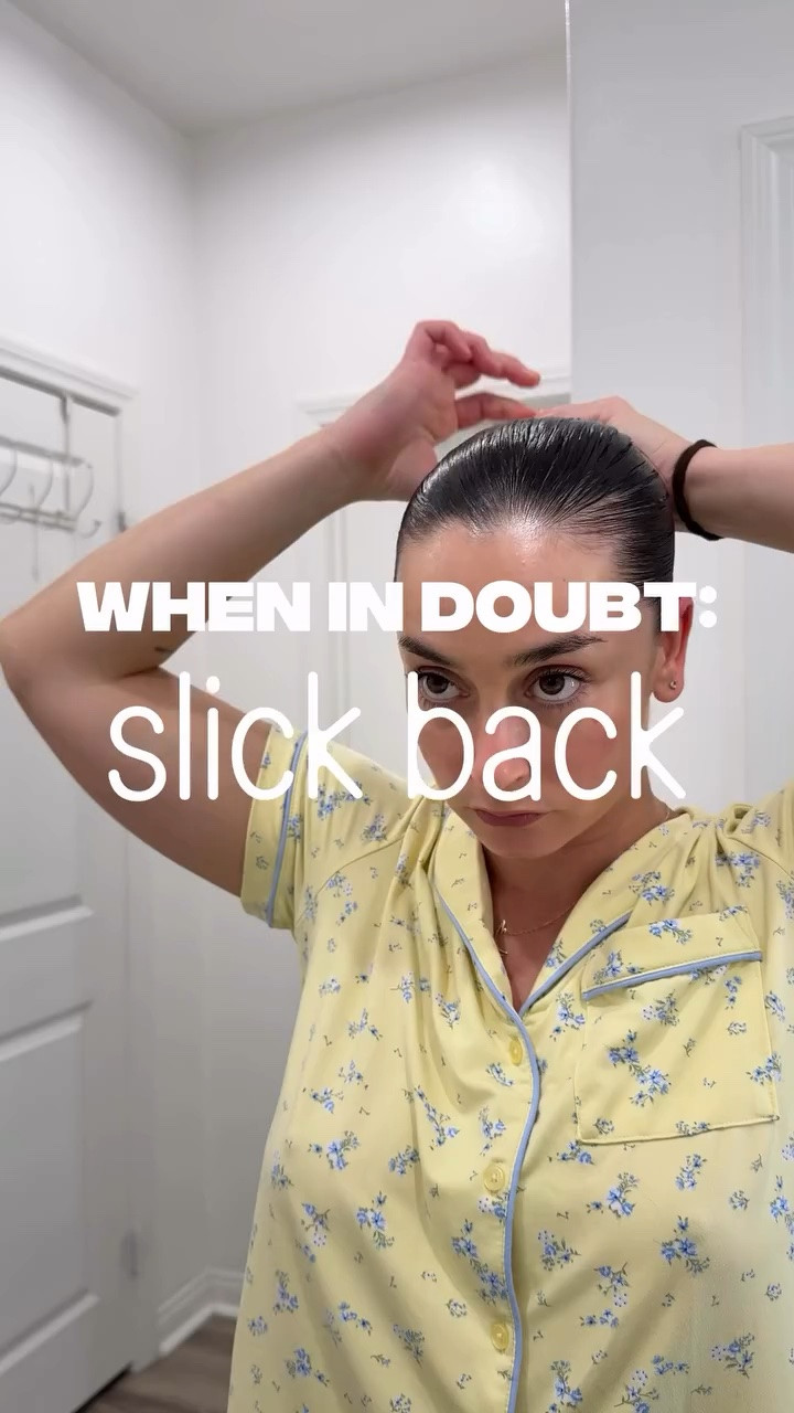 I don’t do a slick back that often anymore because 1) I don’t want to mess up my hairline more than it already is lmao and 2) I do get pretty gnarly headaches when my hair is up. BUT when I do them this is what I do. The gel and the brush are the most important things for me. Mind you, I also have bangs now and they stayed down the whole day like this. The detangler in the beginning is just cause I had some knots lol.

Everyone’s hair texture is different so some might need more or less product and maneuvering with the brush etc. but this is what I do. At some point I was also putting in a hair mask and oil but I genuinely didn’t find that much benefit for me so I stopped. 

Ok love you bye 🫶

#hairroutine #slickback #hairstyle #gymhair #tutorial