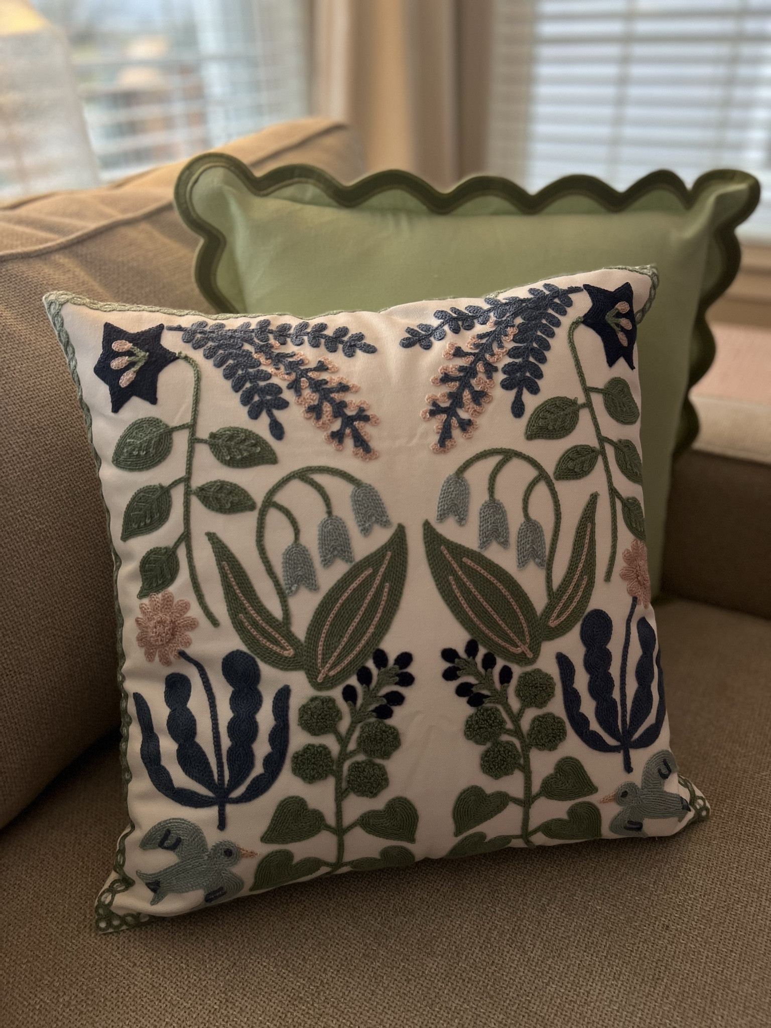 Living room refresh!! 
We got some new pillows from Amazon that are a beautiful quality. A lighter rugs and simple decor freshened everything up! 

#LTKfamily #LTKhome