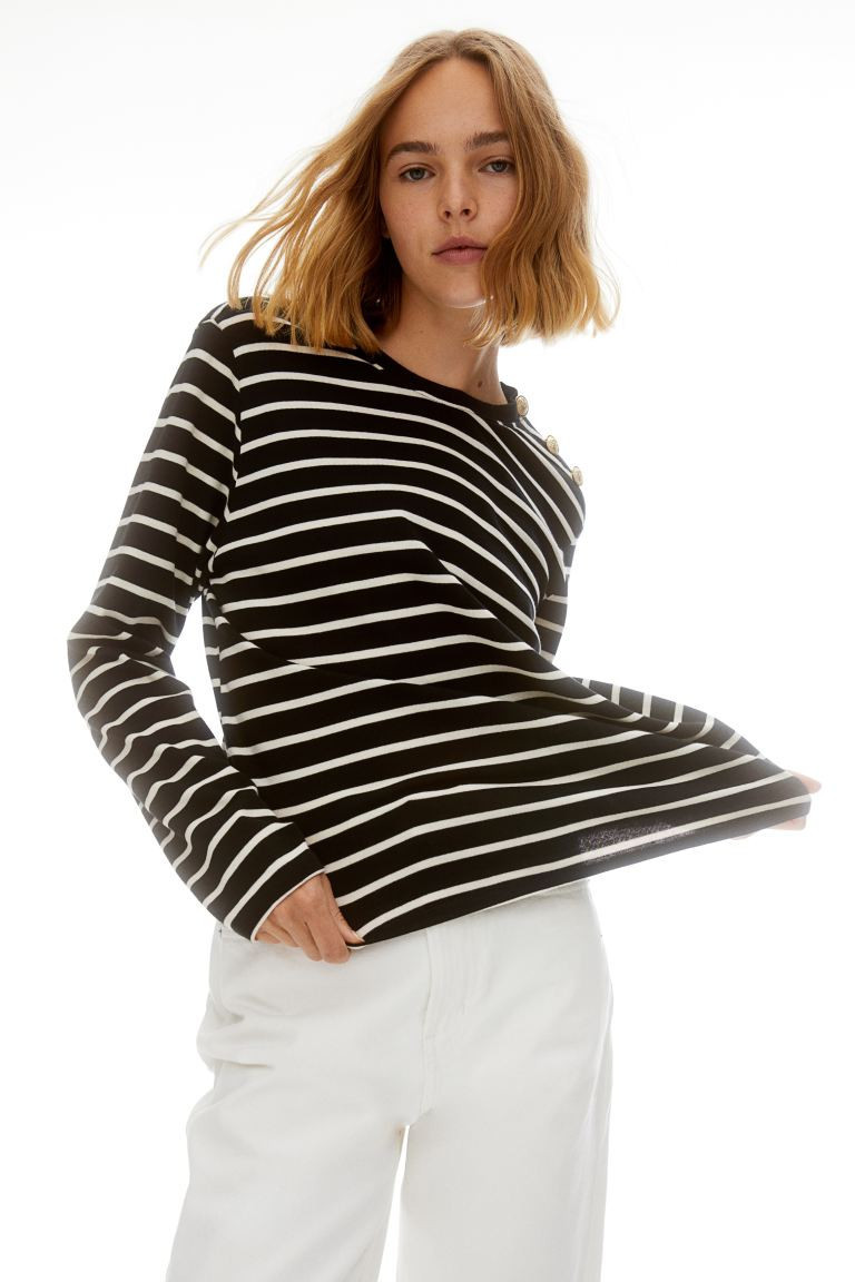Button-detail top - Black/Striped - Ladies | H&M GB | H&M (UK, MY, IN, SG, PH, TW, HK)