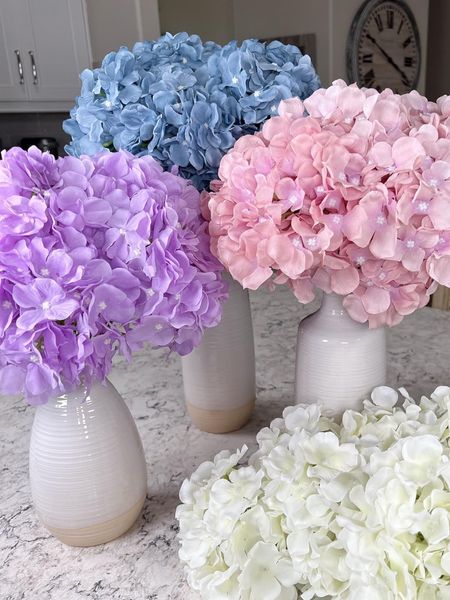 Lilac, Dusty Blue, Dusty Pink, and White Faux Hydrangeas! MANY colors available! #amazon #amazonhome #founditonamazon #home #homedecor #flowers #fauxflowers #hydrangeas #hydrangea 

#LTKhome
