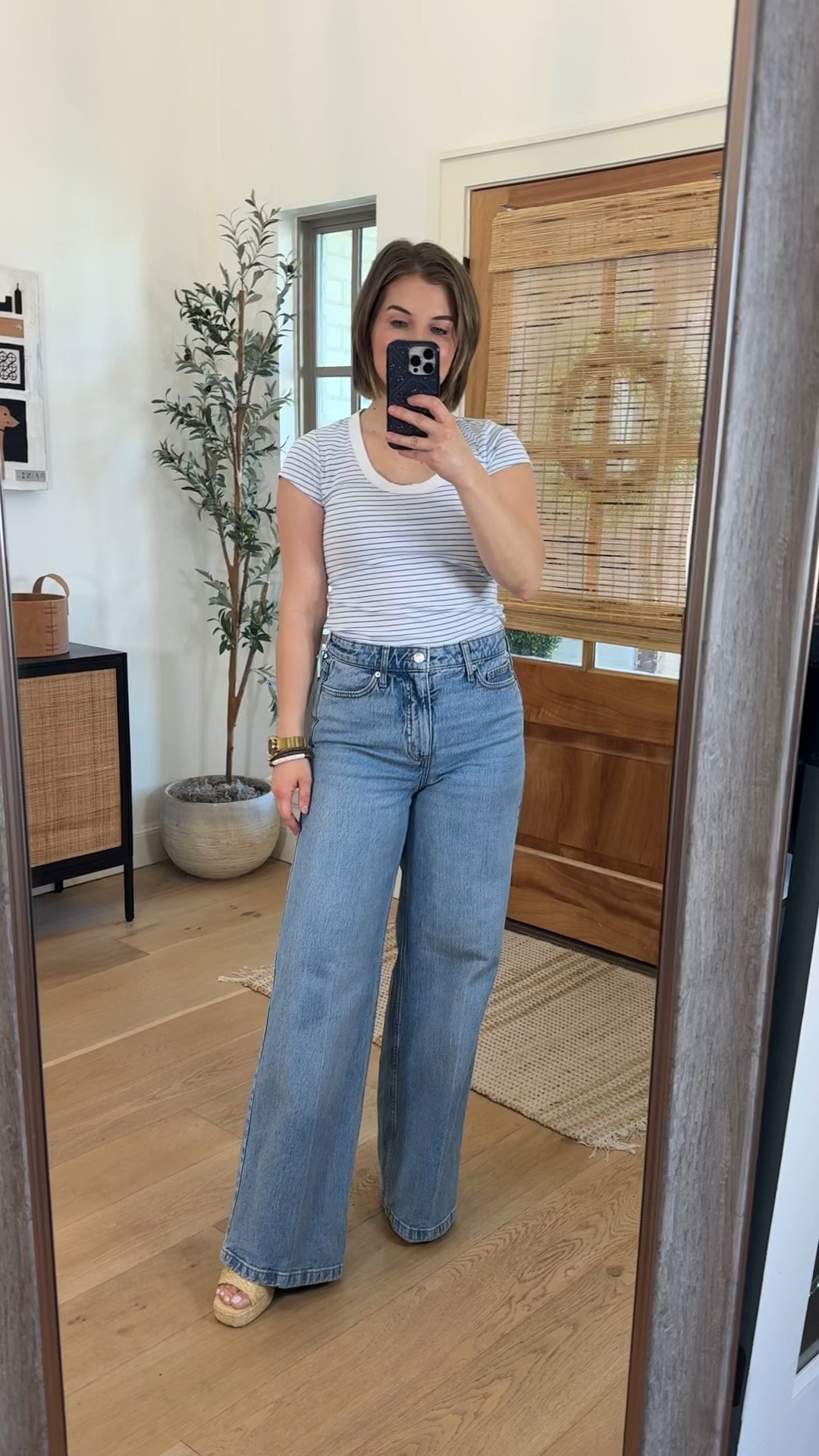 $30 Walmart jeans making my legs look way longer than they are?! 🙌🏻

#LTKootd #LTKSaleAlert