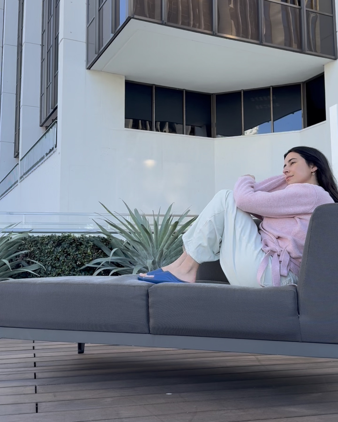 A small ritual that helps me shift out of a busy day 🤍
 After being on the go, slipping into the AG3 slides from STAND+ has become my cue to slow down, recover, and reset — even if it’s just for a few quiet minutes.

A calm moment before tomorrow starts again.

Slides linked here (save for later)✨ 

recovery slides • post workout recovery • reset 

#LTKActive #LTKselfcare #LTKdayinmylife