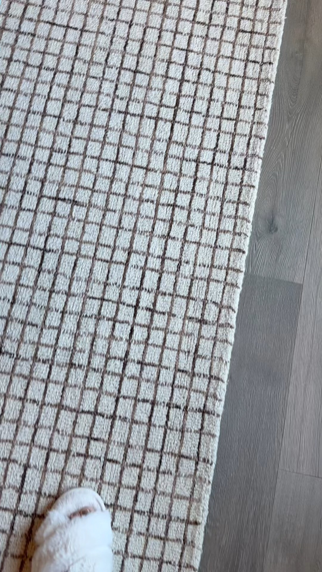 The prettiest checkered rug!! 



Neutral rug, area rug, office rug, home decor, checkered rug 



#rugsusa 

#LTKHome