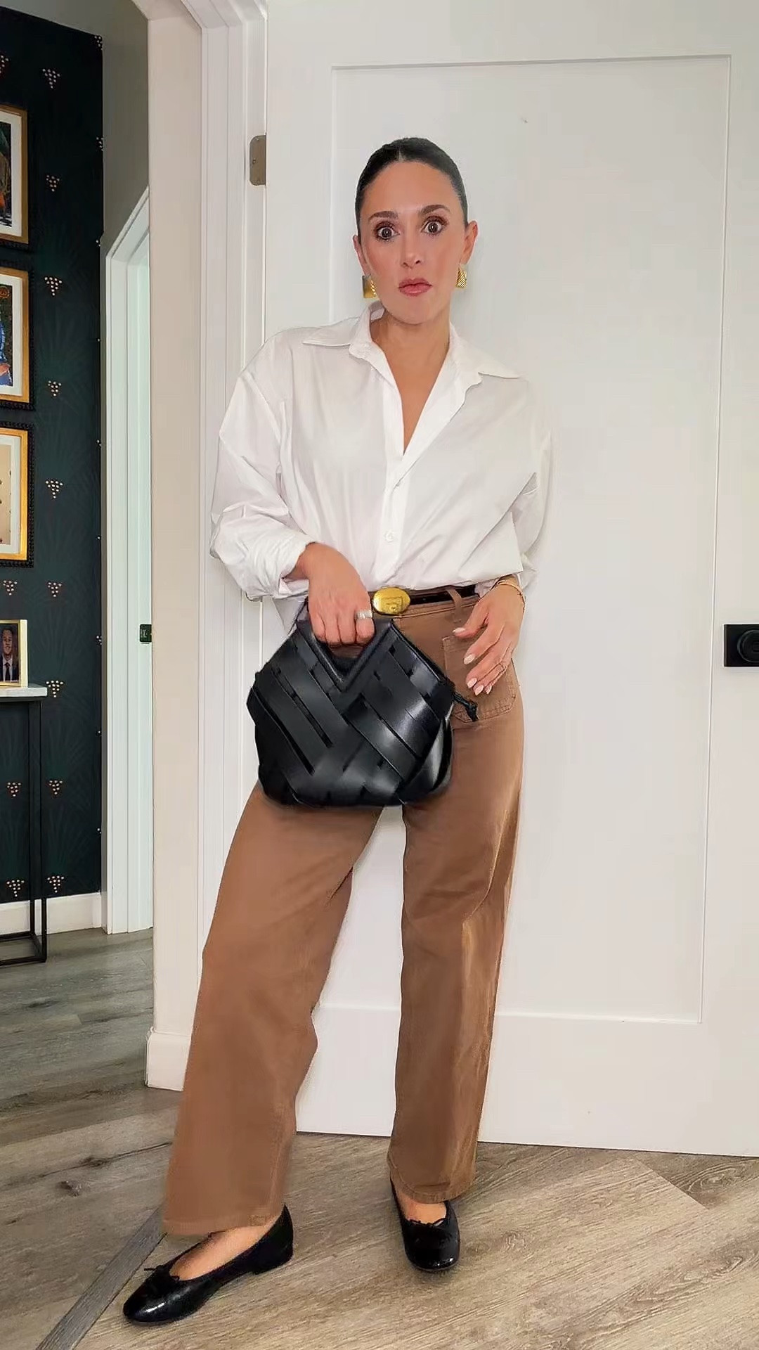 Classic, effortless, and polished 🤍 Target denim + a crisp white shirt, finished with my new Celine belt, ballet flats, and the ALLSANTAELLA Annika bag. I’m loving the belt, although I think I may exchange it for the vertical version.

Comment OUTFIT  for links. ✨

#LTKootd #LTKOver40 #LTKfashion

#LTKgrwm #LTKootd #LTKOver40