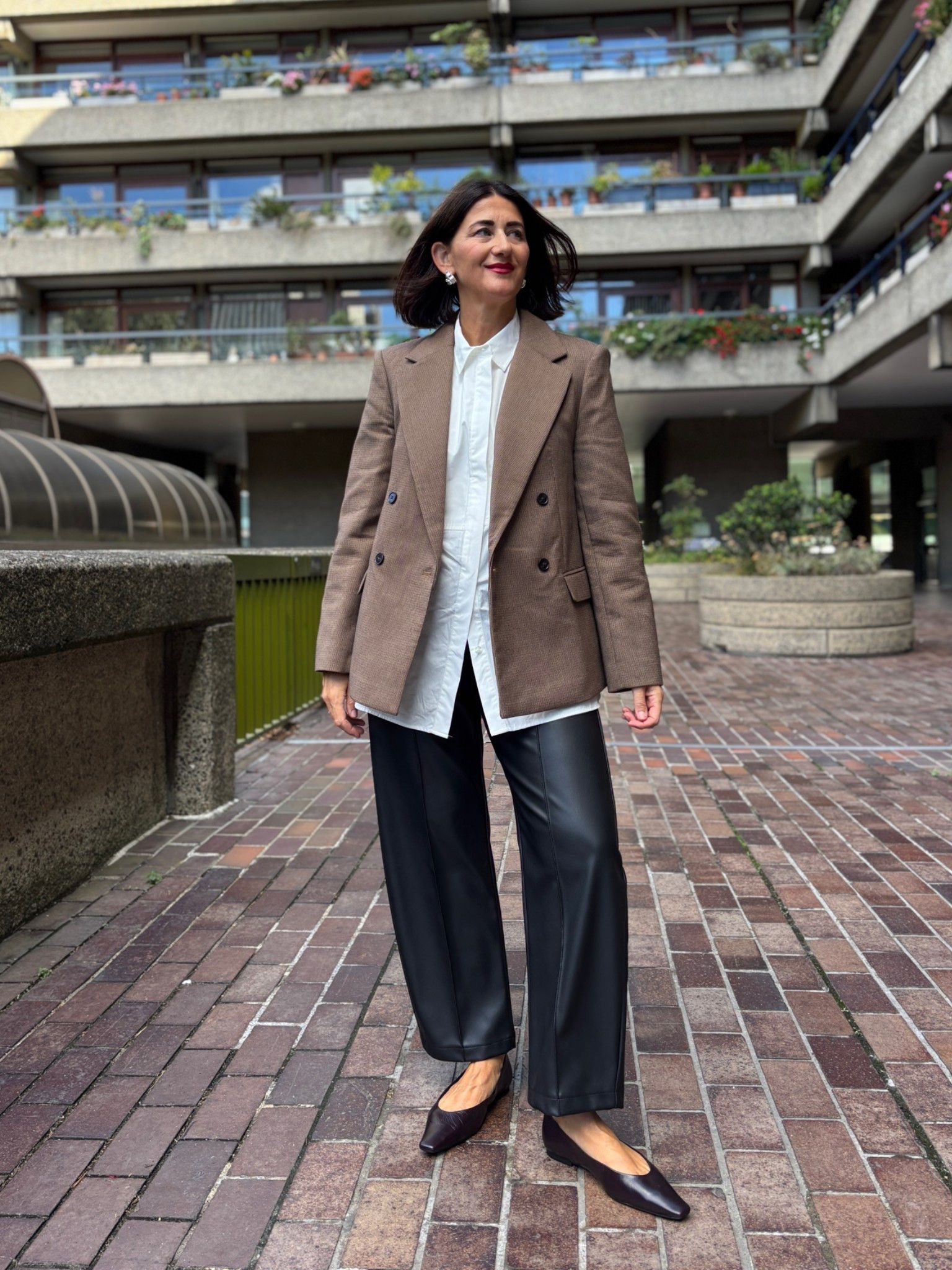 Autumn newness from Marks & Spencer. 
Faux leather barrel leg trousers - size 12 regular length. My new favourite trousers.
Check blazer - size 12, true to size.
White tux shirt - size 12.
Wine flat shoes - love the square toe shape. 
#marksandspencer #mymarks #gifted

#LTKautumn