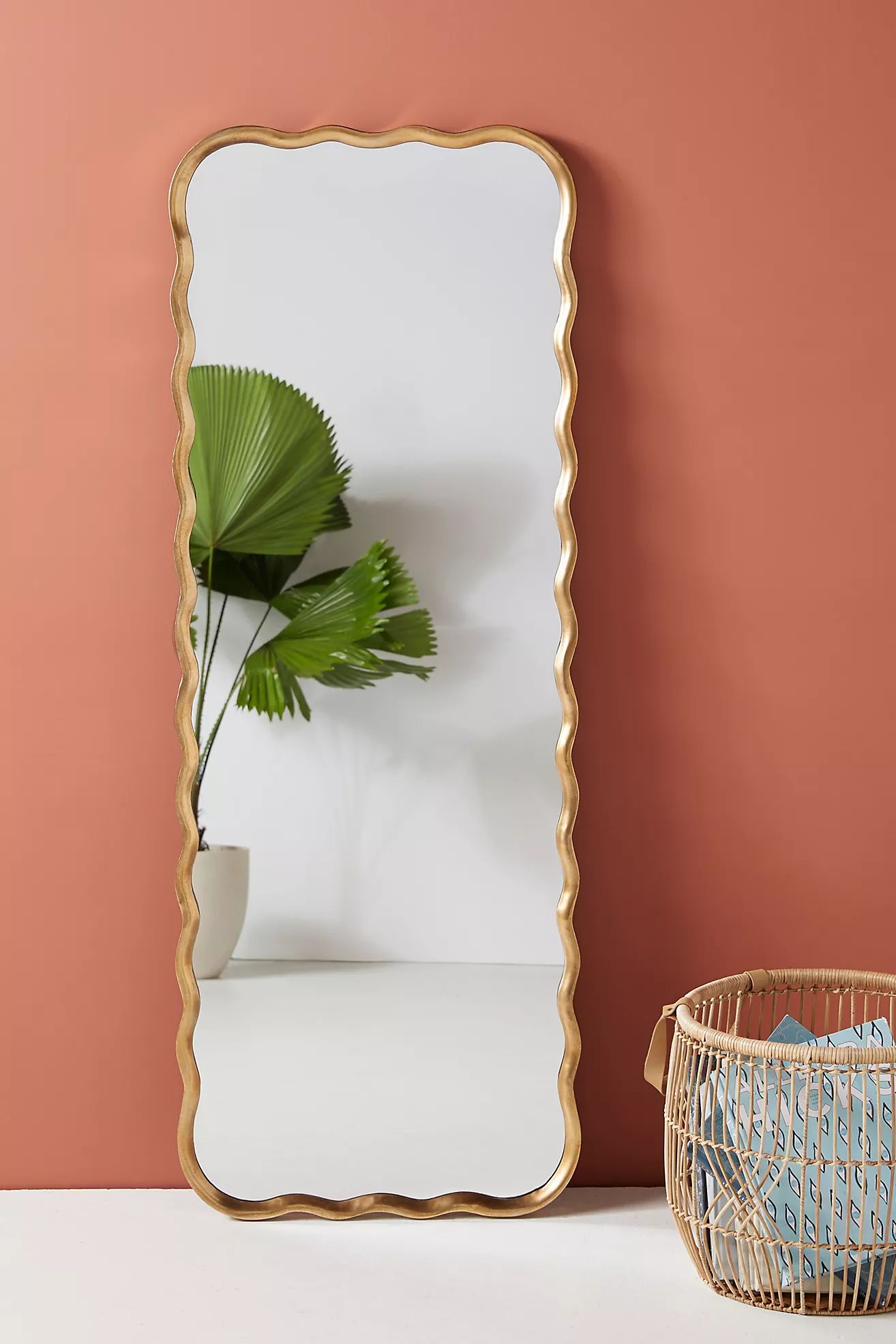 Coquille Mirror | Anthropologie (US)