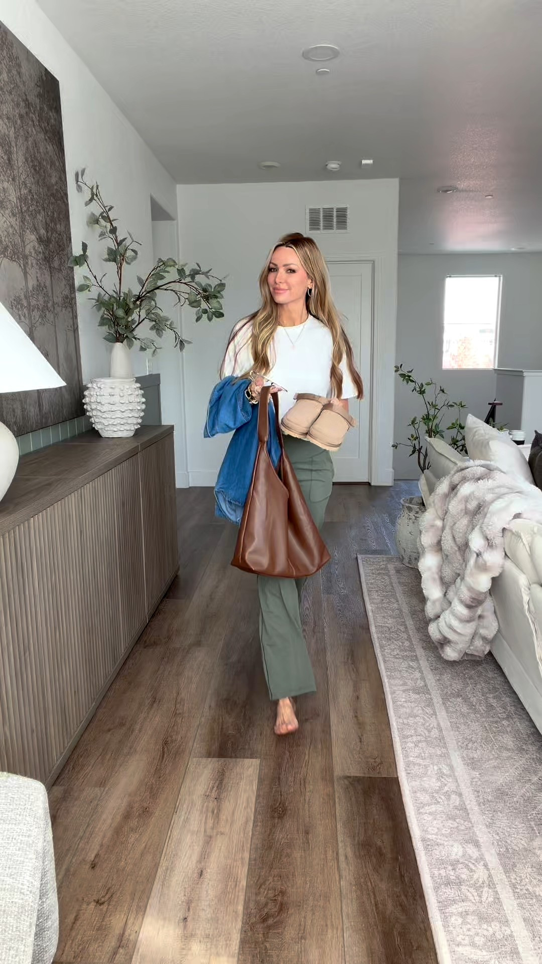 The perfect travel outfit! These wide leg yoga pants are so comfy - and they come in several colors. 
 Like this post and comment
"TRAVEL OUTFIT" to automatically receive a shoppable link via DM. If you don't see my DM, check your message requests. You can also always shop via the link in my bio. Click the link then Amazon storefront.

#travelootd #airportstyle #airportoutfit #airportootd #momoutfit #momoutfits #momstyle #traveloutfit #traveloutfits #airportstyle #airportfashion #winteroutfit #winteroutfits #tallstyle #tallgirlstyle #tallgirlfashion

#LTKFindsUnder50 #LTKootd #LTKSaleAlert