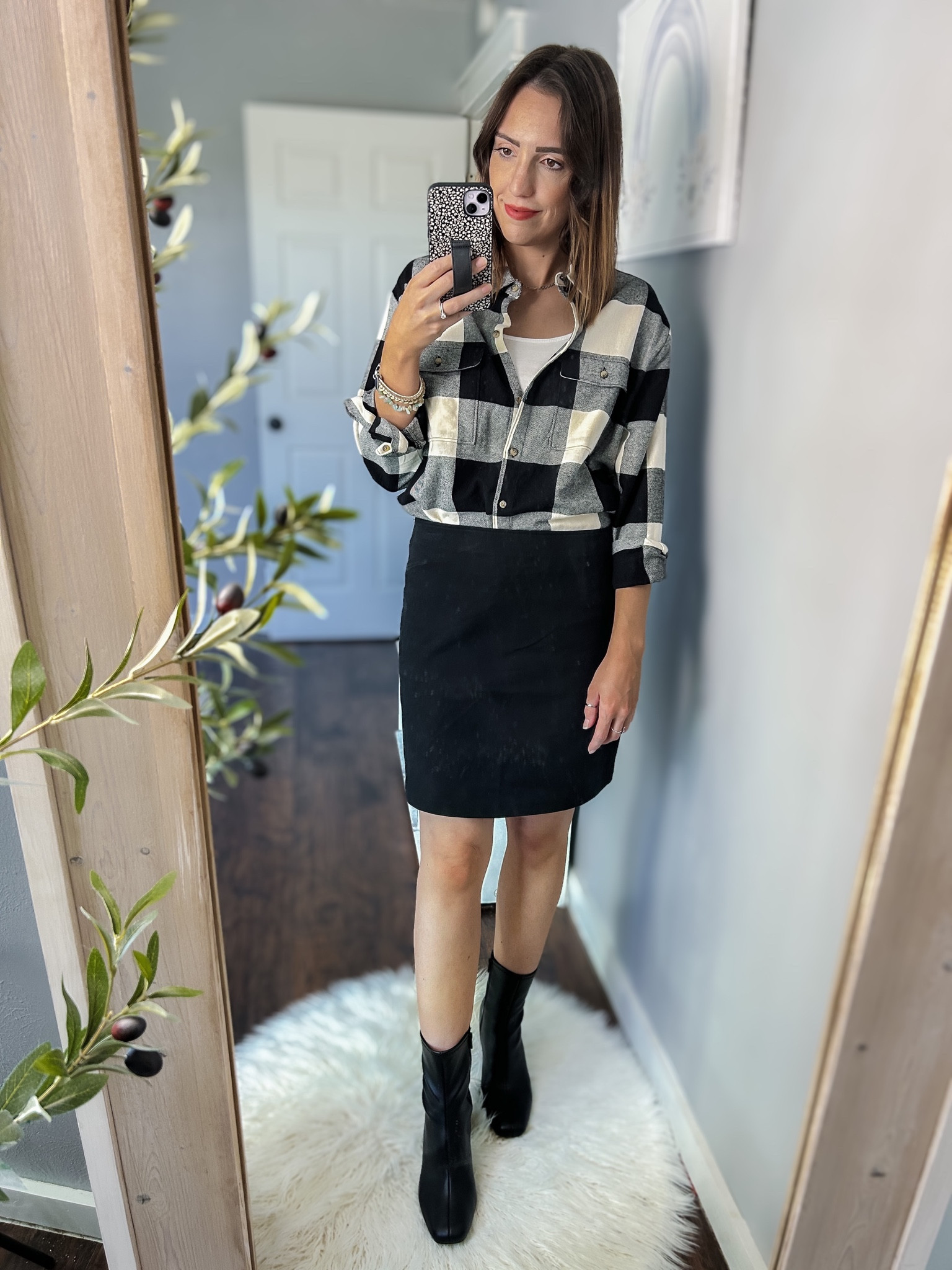 Old Navy fall outfits
Workwear 
Black and white oversized flannel boyfriend shirt — TTS, M
White layering tunic cami - TTS, M
High waisted pixie mini skirt - TTS, M
Fall boots / ankle booties (wearing pair from Target, linked exact pair and also a similar pair from Old Navy)
Victoria Emerson cuff bracelet

#LTKSeasonal #LTKfindsunder50 #LTKworkwear