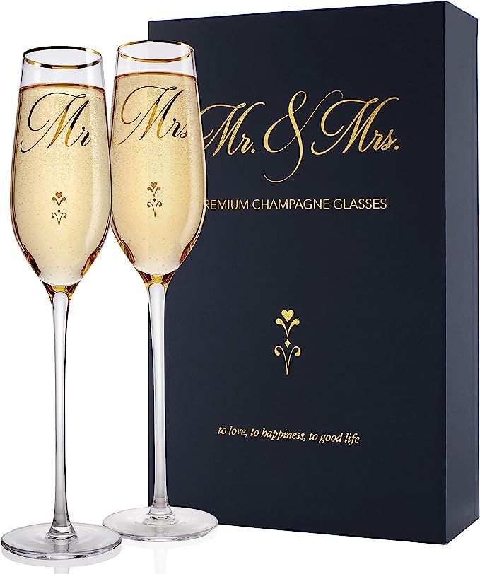 Mr. & Mrs. Wedding Champagne Flutes, Engagement Gift, Gold Print Elegant Design Bride & Groom Cha... | Amazon (US)