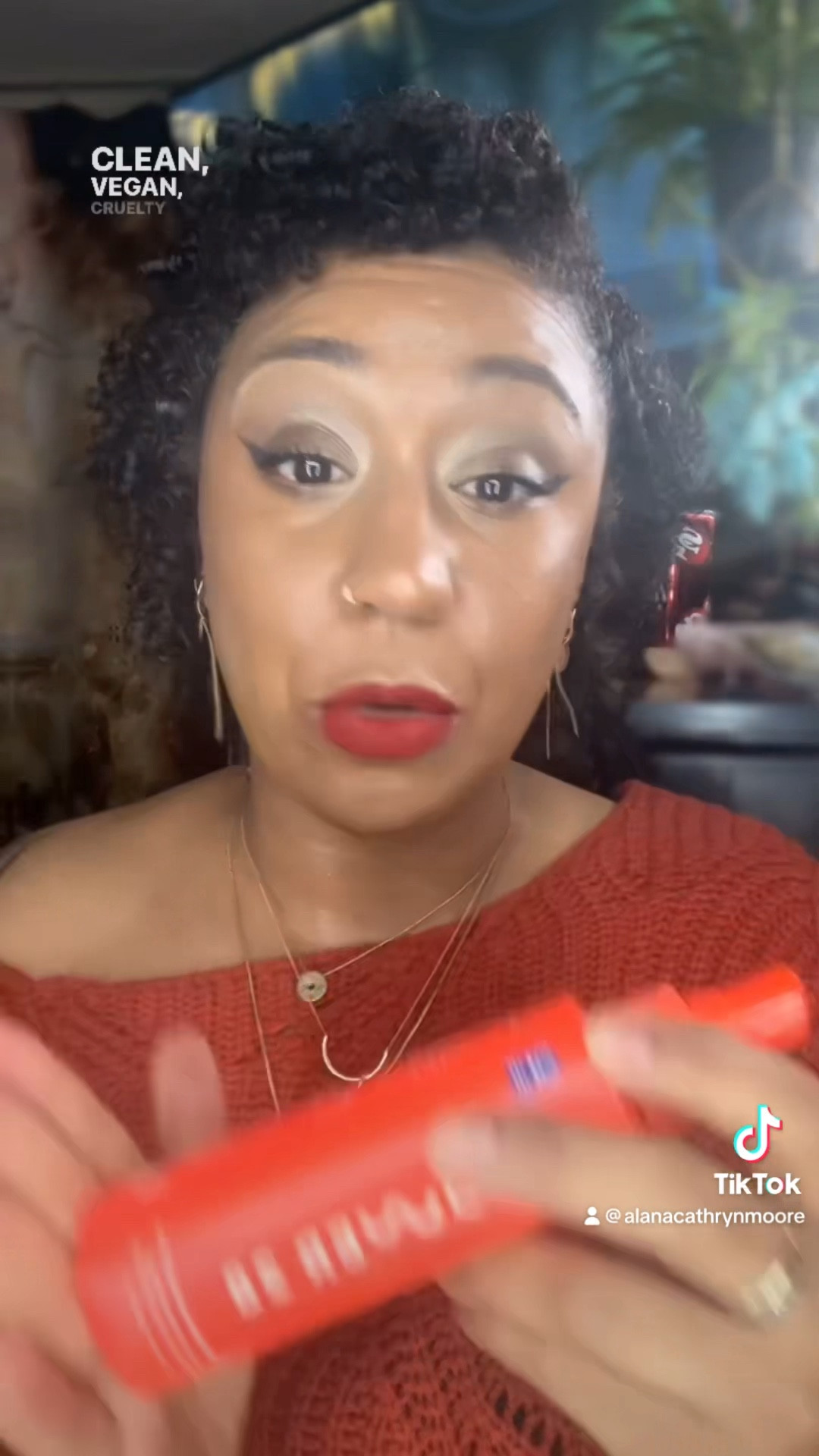 🌺Elevate your skincare game with Tower 28 Setting Spray 

✨it's Clean, vegan, and cruelty-free, because what you put on your skin matters!

#CleanBeauty #VeganSkincare #SkinHealth #tower28beauty

#LTKVideo #LTKover40 #LTKbeauty