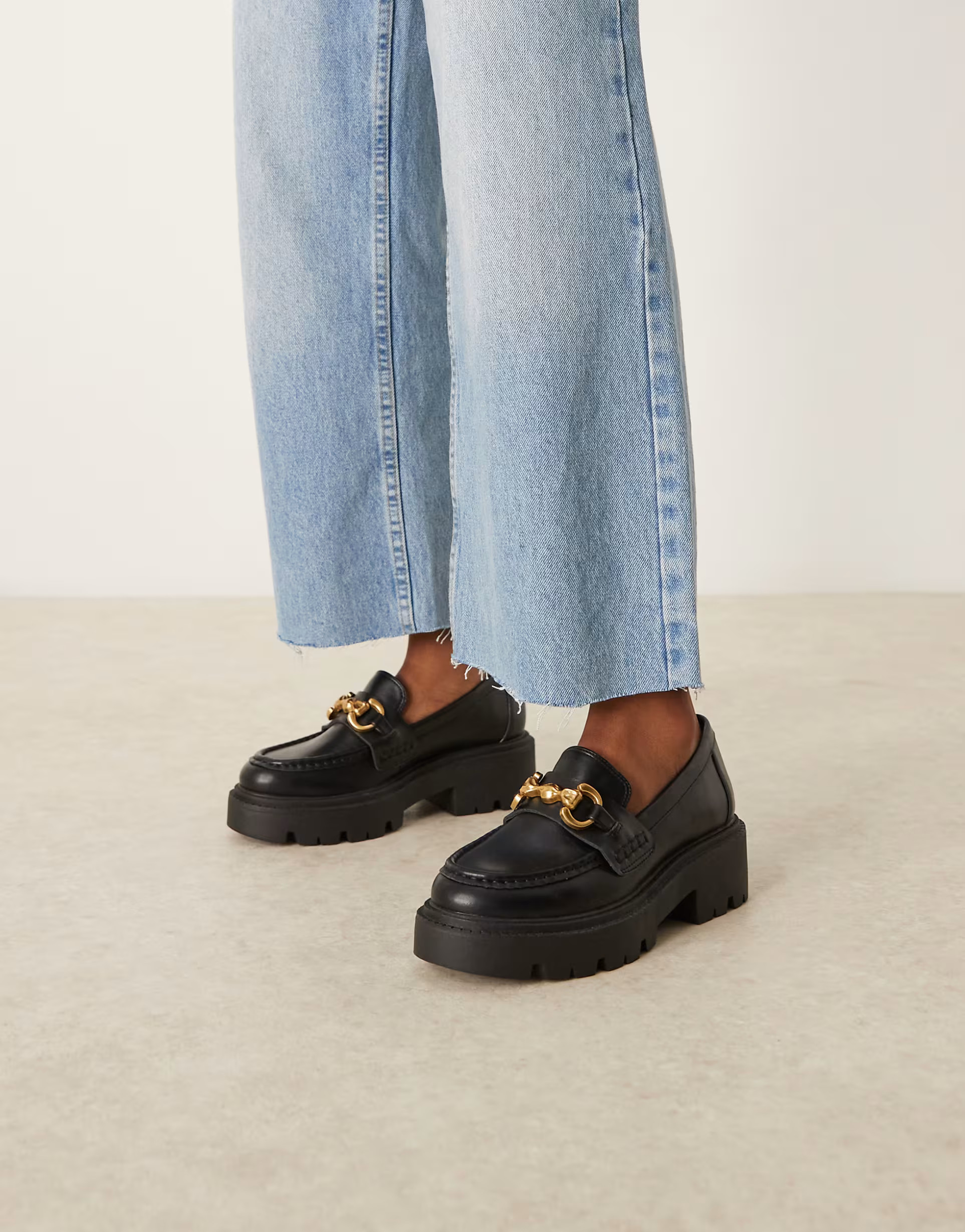 ASOS DESIGN Wide Fit Milan chunky chain detail loafers in black | ASOS (Global)