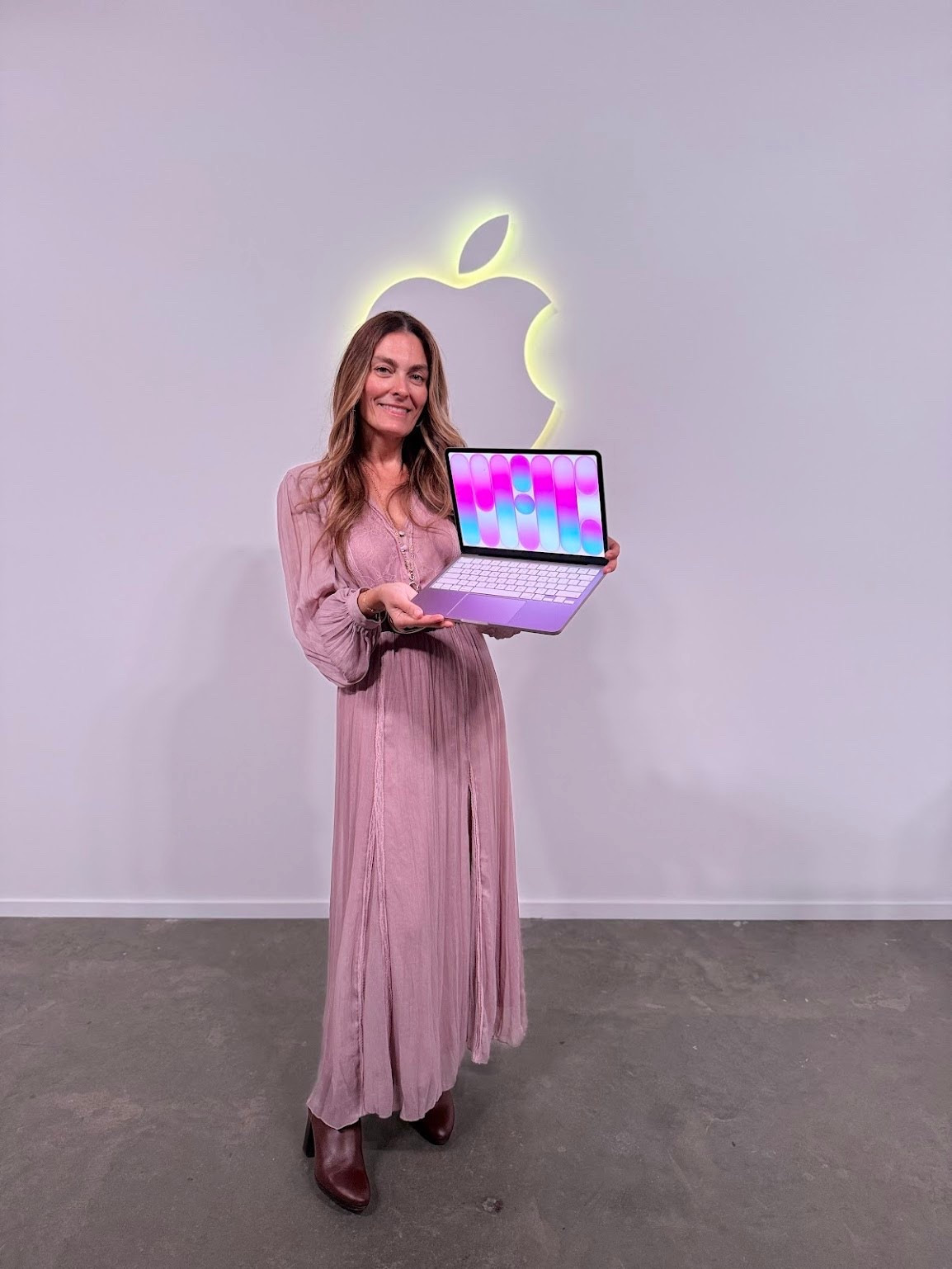 Apple’s newest technology is making productivity better than ever #GiftIdeas #GiftGuide #GiftInspo #GiftingMadeEasy #ThoughtfulGifts #PerfectGift #ShopTheLook #LTKFinds #LTKGiftGuide #LTKStyle #HomeGifts #BeautyGifts #LuxuryGifts #AffordableGifts #SelfCareGifts

#LTKSpringSale #LTKWorkwear #LTKmomlife