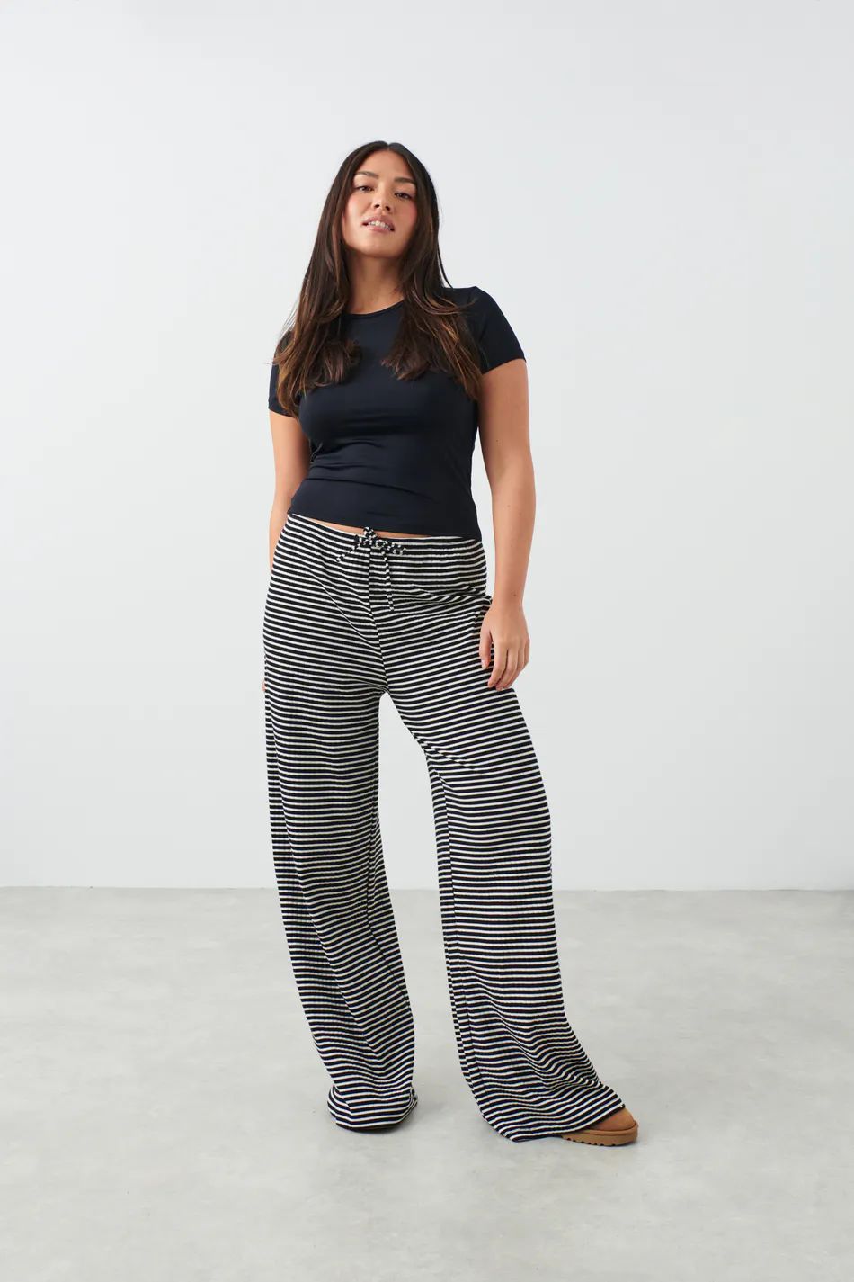 Striped soft trousers - Zwart - Dame - Gina Tricot | Gina Tricot SE
