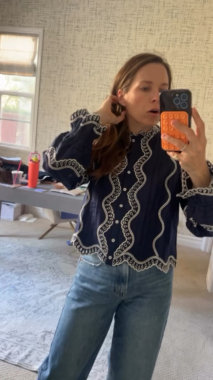 Stagecoach outfits, festival outfits, work top, French girl style, barrel jeans, gap fin 

#LTKWorkwear #LTKFestival #LTKTravel